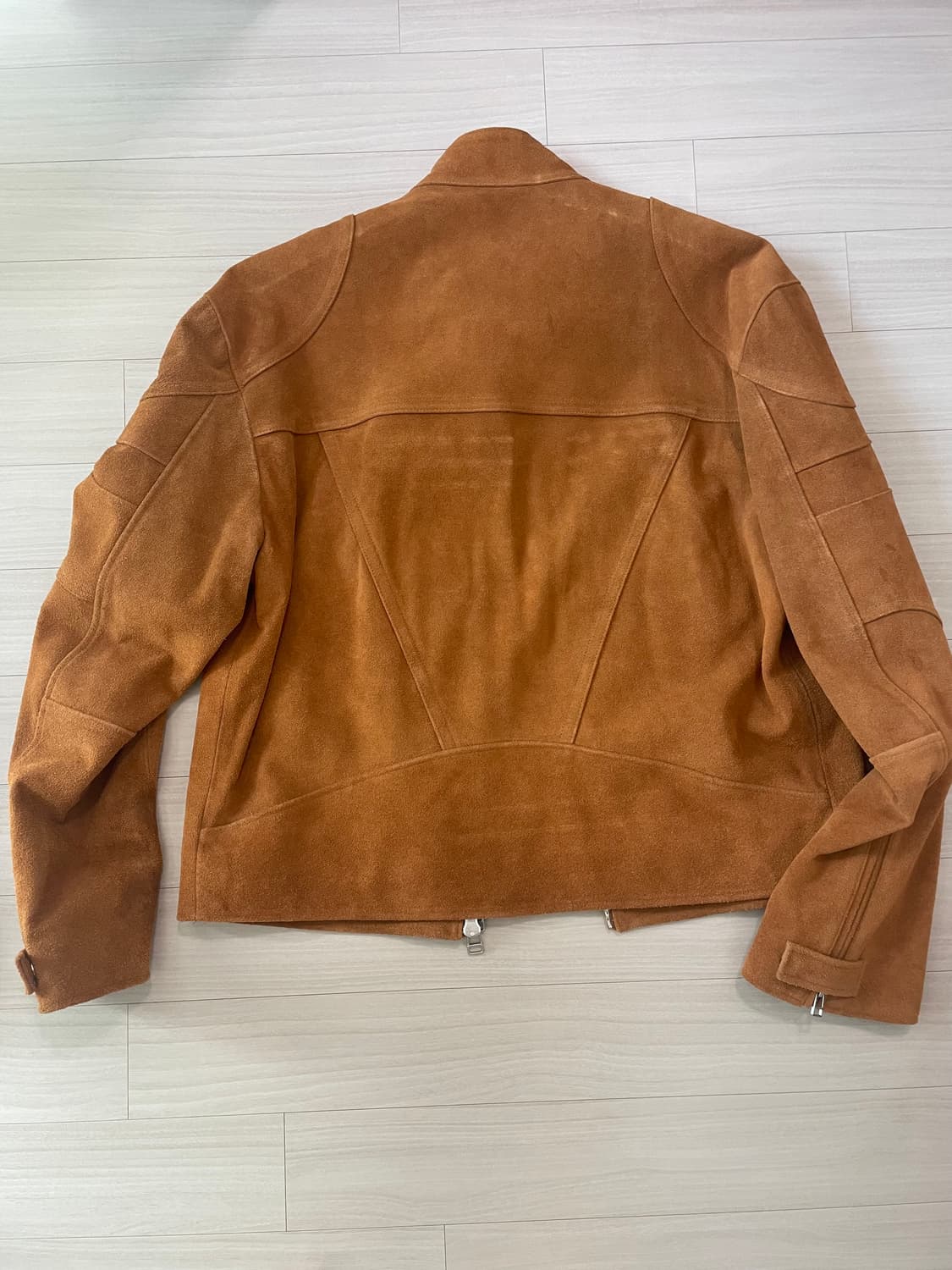 [타일레] 스웨이드 가죽 자켓 camel 상품이미지6