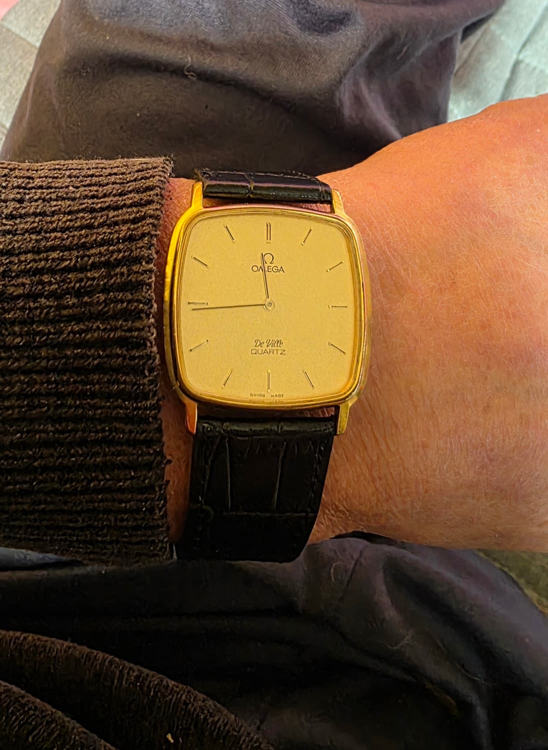 빈티지오메가드빌 쿼츠시계판매 상품이미지3