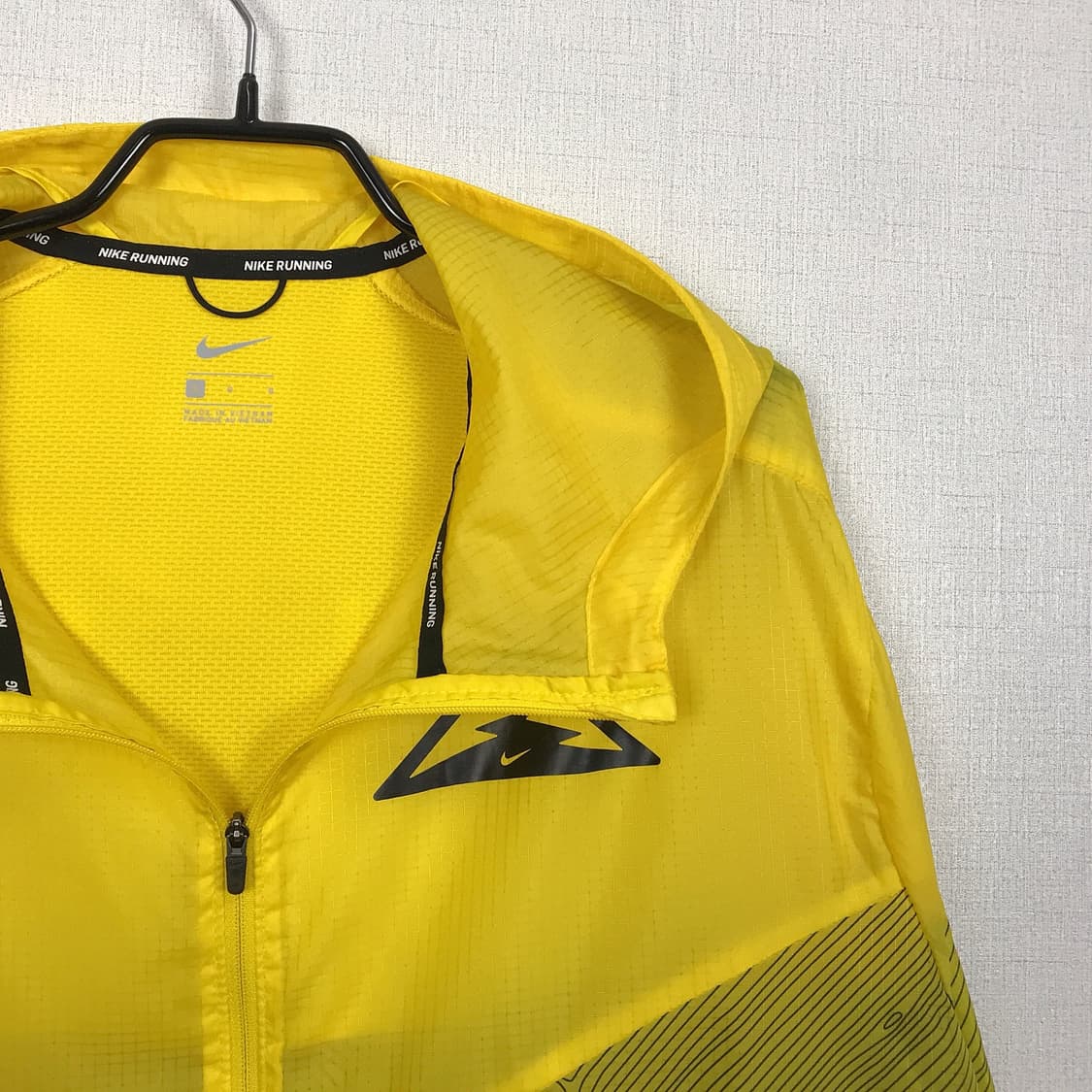 나이키 NIKE 런닝 트레일 경량 바람막이 남성L (100) 상품이미지4