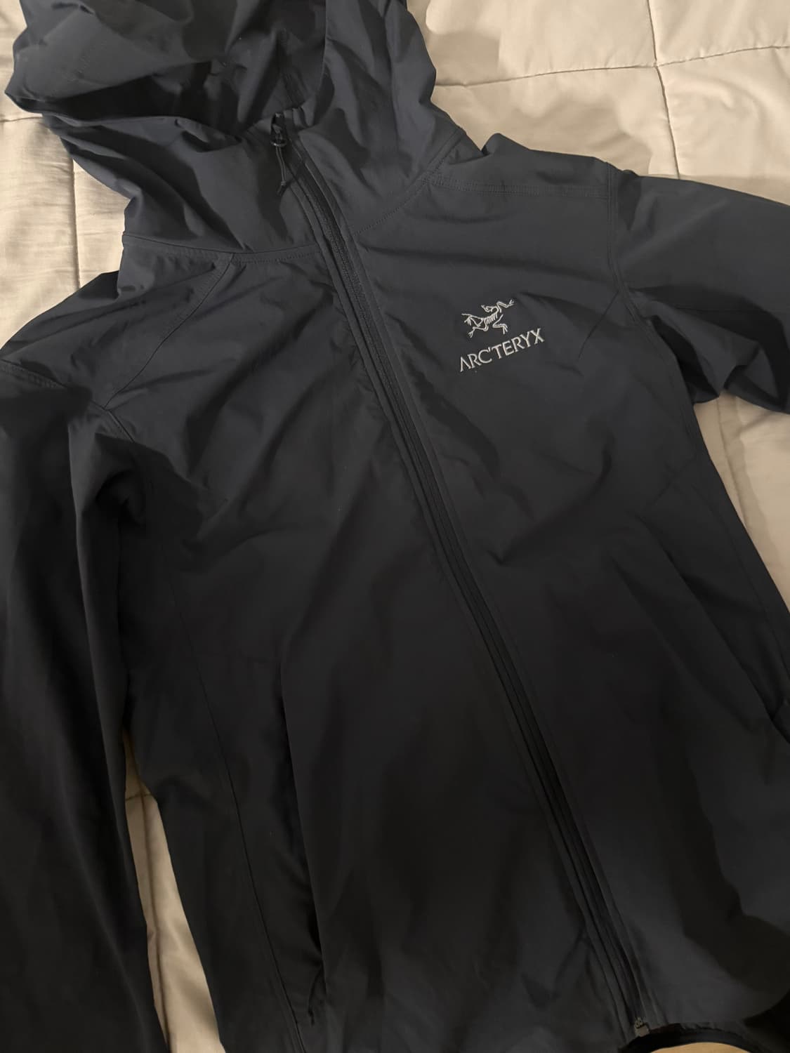 아크테릭스 후드 바람막이 감마 s 네이비 상품이미지1