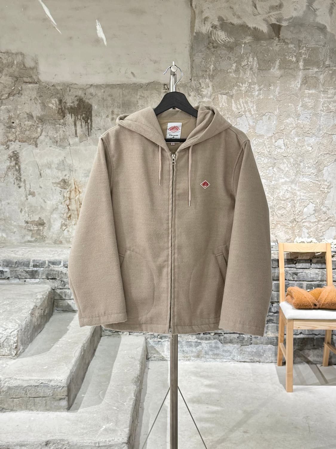 단톤 베이지 로고 투 웨이 집업 후디 자켓 상품이미지1