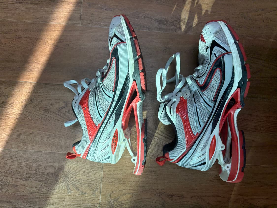 발렌시아가 엑스팬더 43 레드 상품이미지3