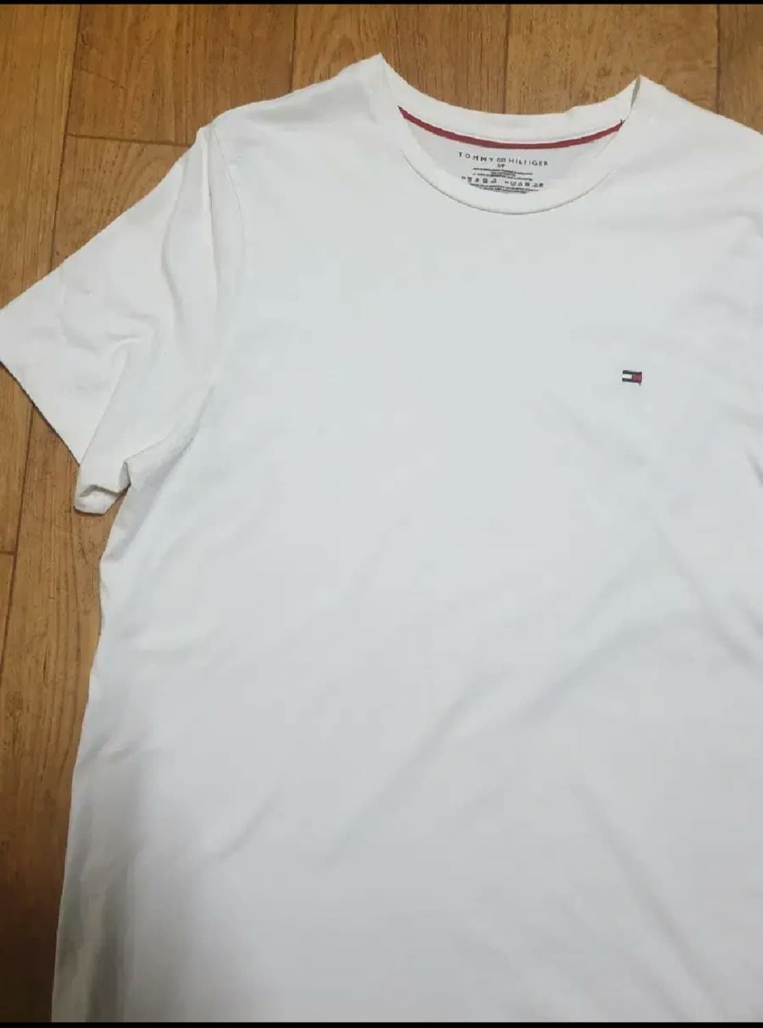 타미힐피거 반팔티 95 사이즈입니다 상품이미지3