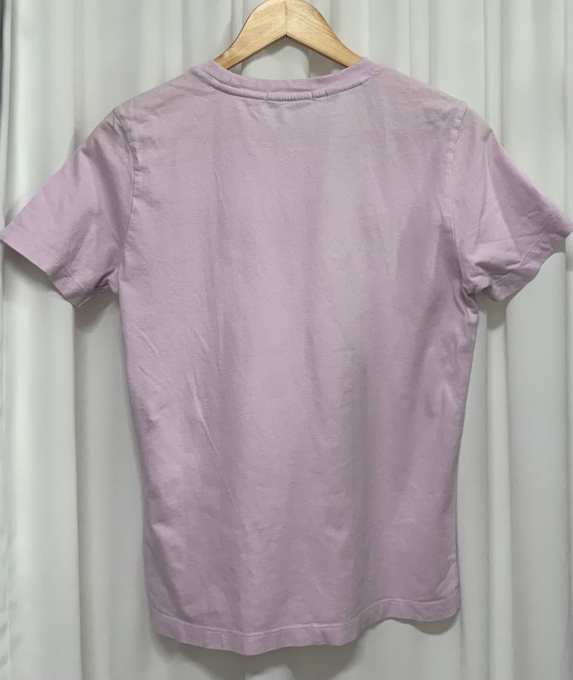 GUESS 게스 에나멜 로고 반팔티 S 퍼플 상품이미지6
