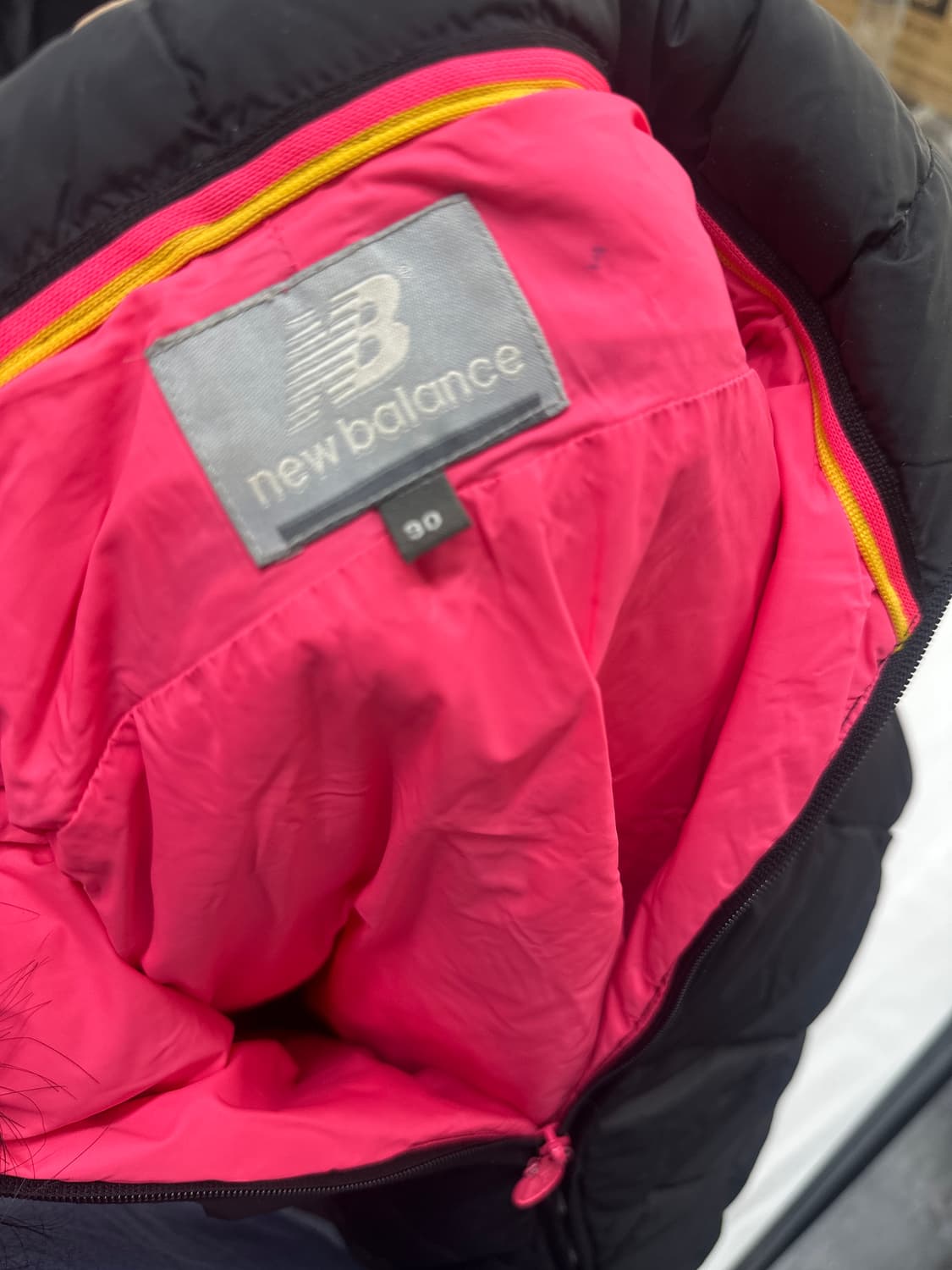 뉴발란스 퀼팅 슬림 블랙 경량 패딩 데코라 괴짜룩 빈티지 상품이미지4