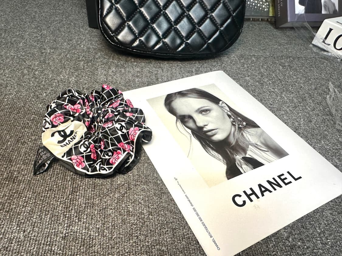 샤넬 까멜리아 핑크 헤어슈슈 상품이미지4
