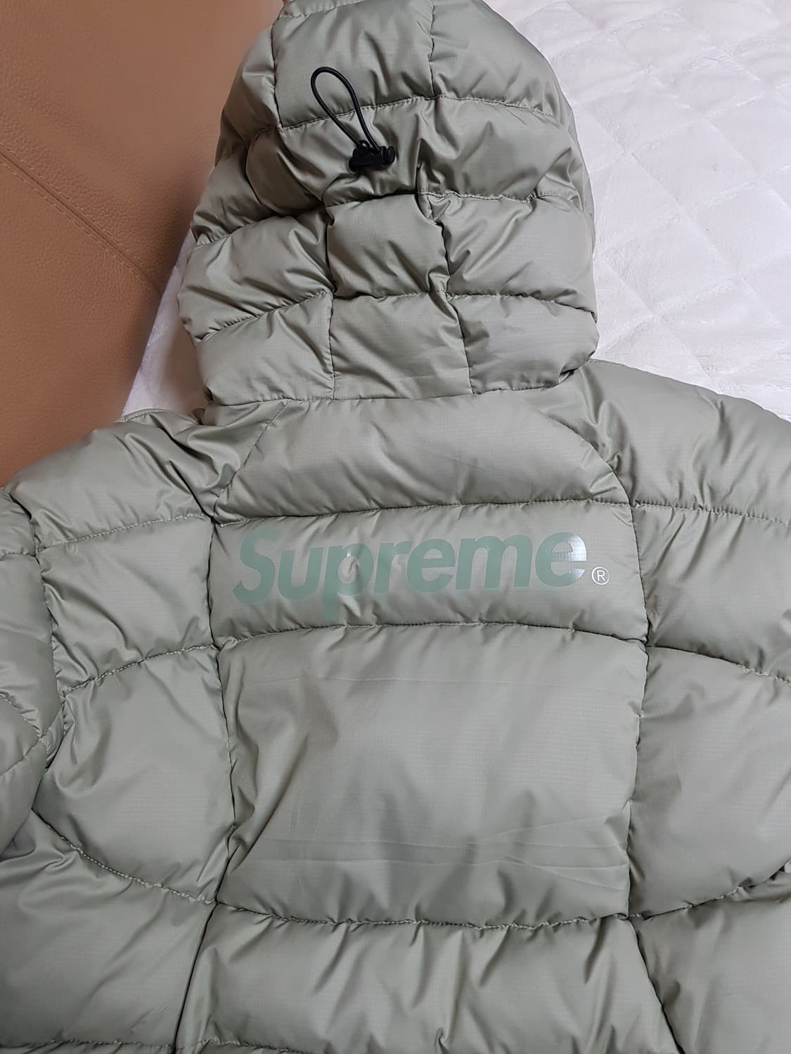 슈프림 와프 후드 퍼피 패딩 자켓 세이지 21FW 상품이미지4