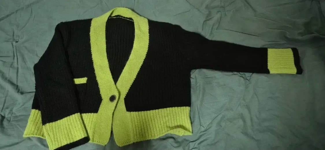 크롭 배색 가디건 상품이미지2