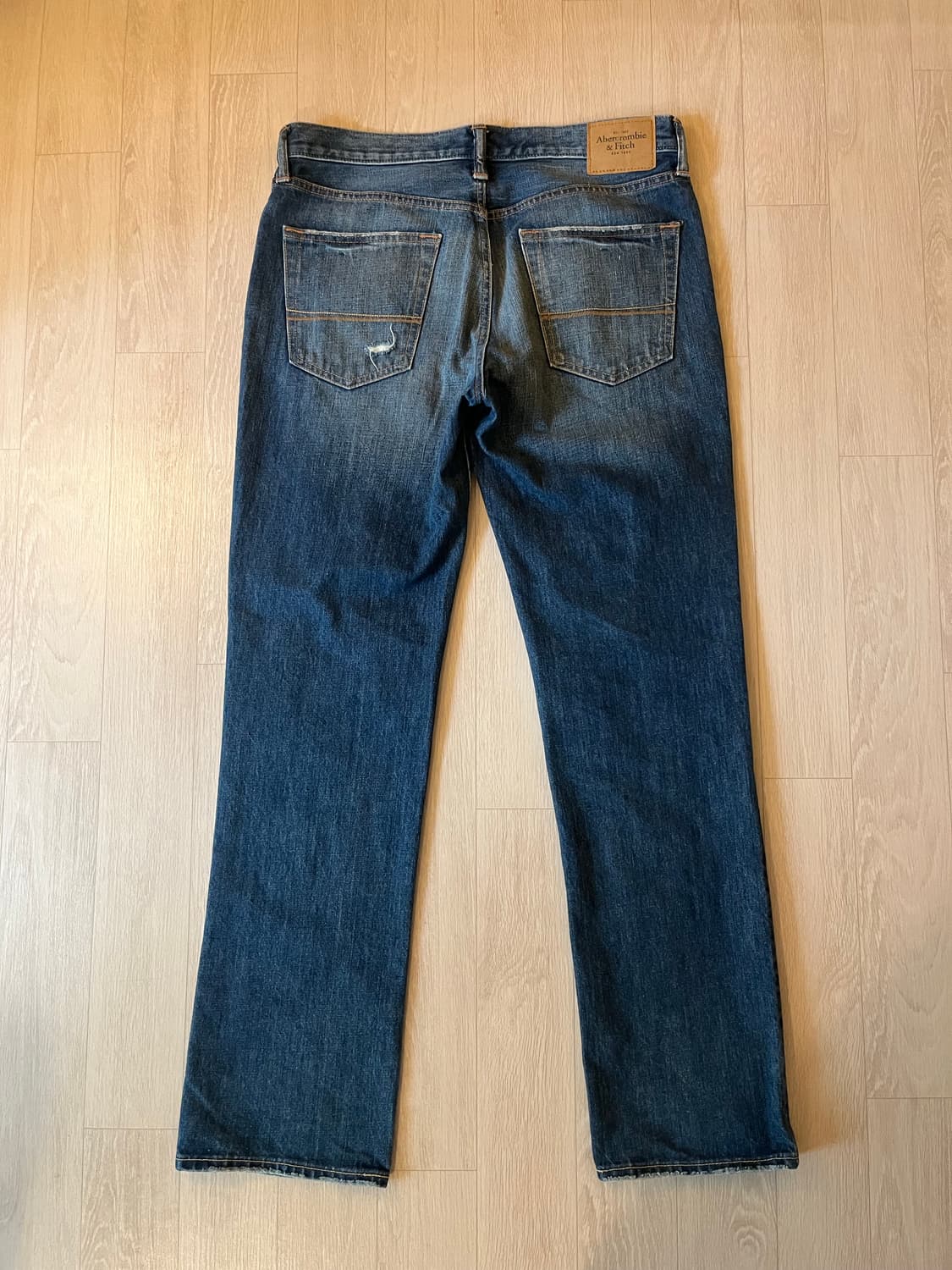 아베크롬비 클래식 스트레이트 데미지 데님(W33 L32) 상품이미지7
