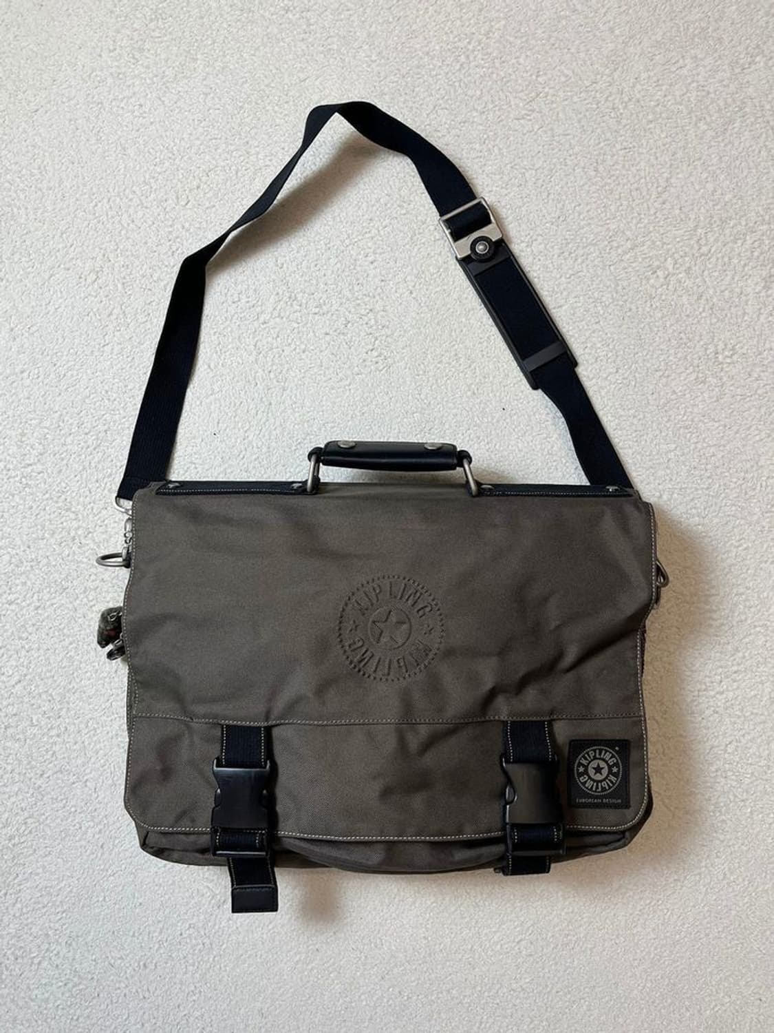 키플링 헤비 캔버스 비즈니스 크로스백 A1732 상품이미지1