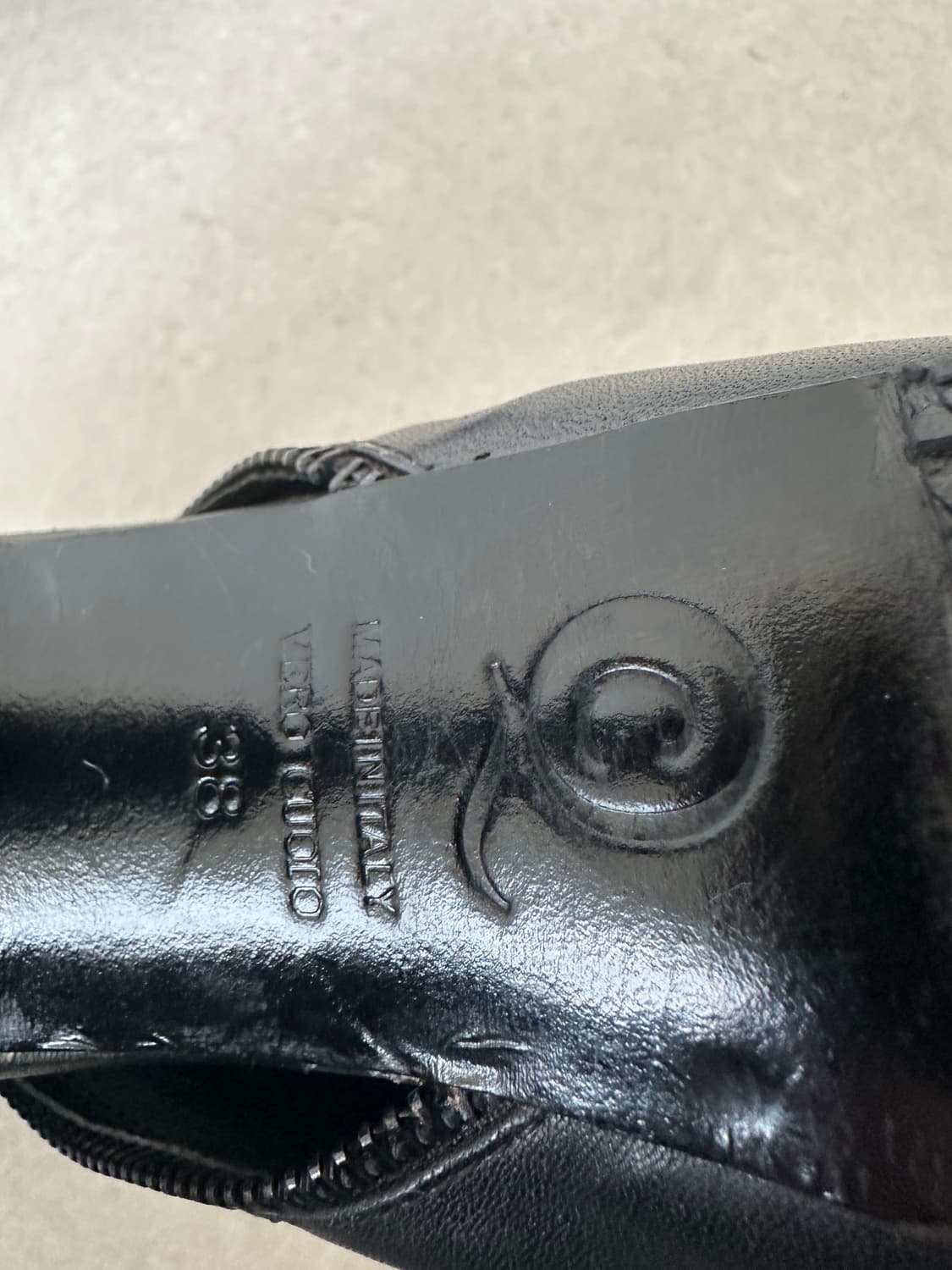 알렉산더 맥퀸 컷아웃 스컬 지퍼 레더 힐부츠 상품이미지7