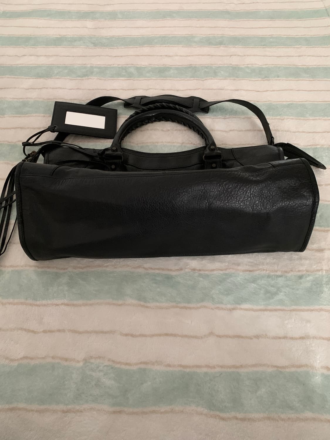 발렌시아가 모터백 블랙 시티백 라지 올블랙 상품이미지5