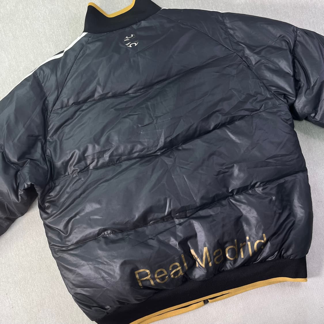 105 아디다스 레알마드리드 삼선 구스다운 패딩 상품이미지7