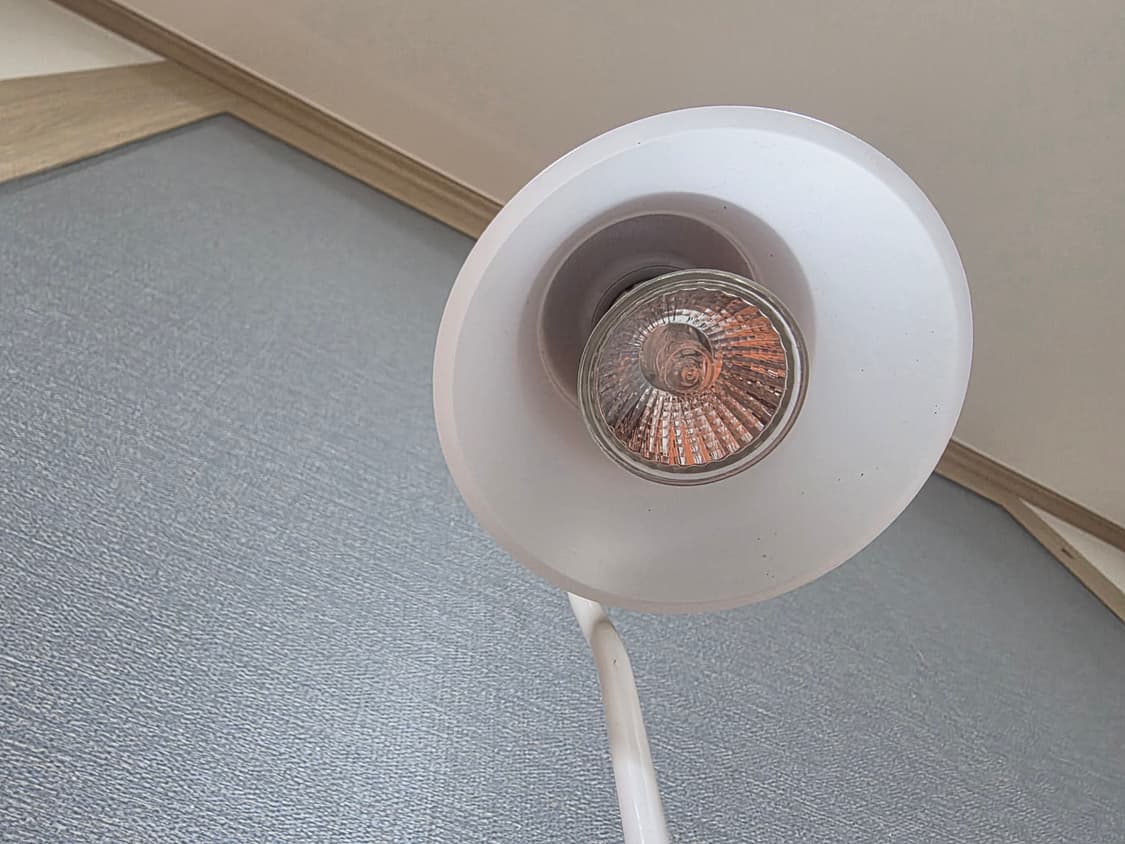 흰색 스탠드 조명 상품이미지3