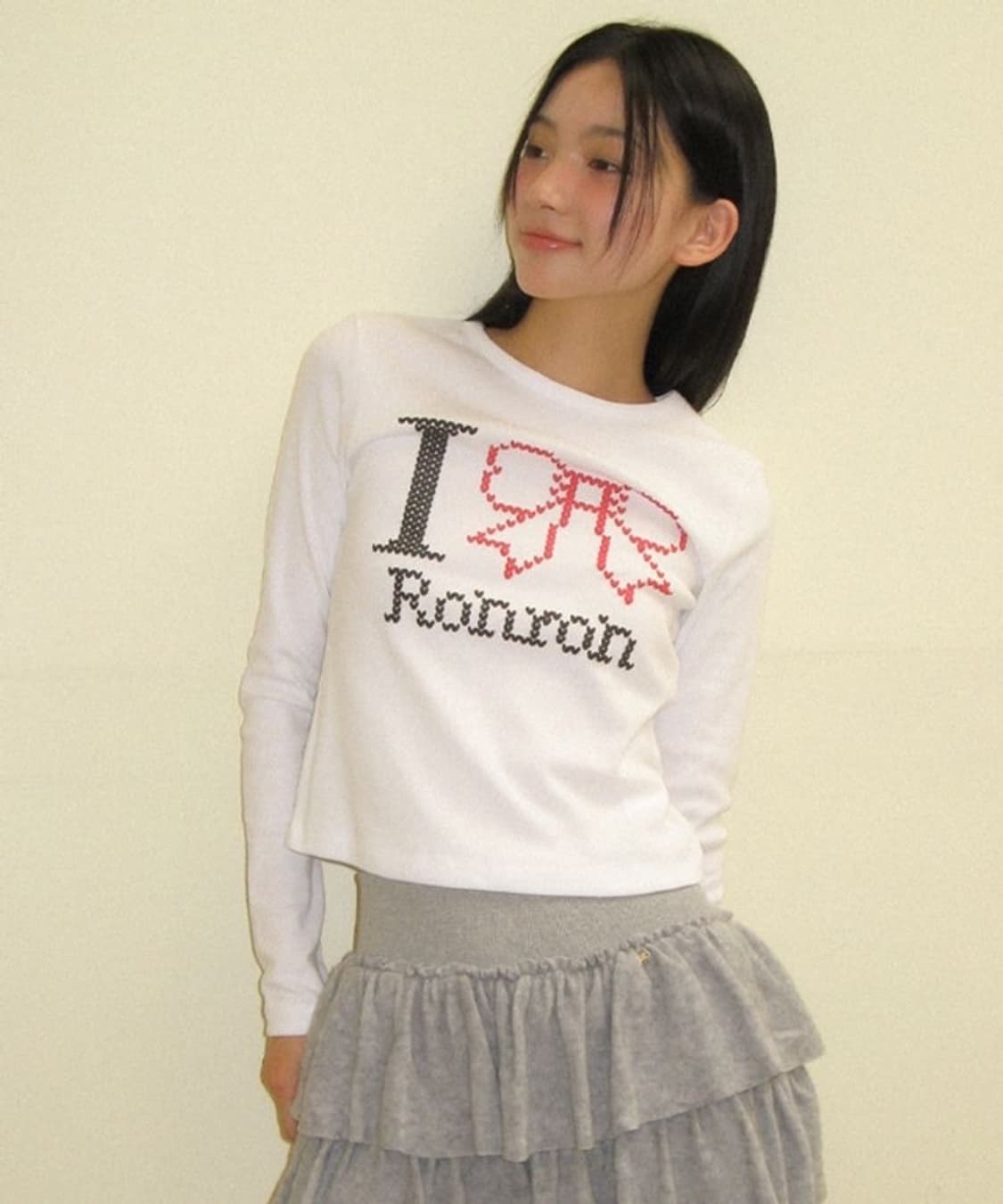 론론 슬림핏 크롭 롱 슬리브 화이트 상품이미지3