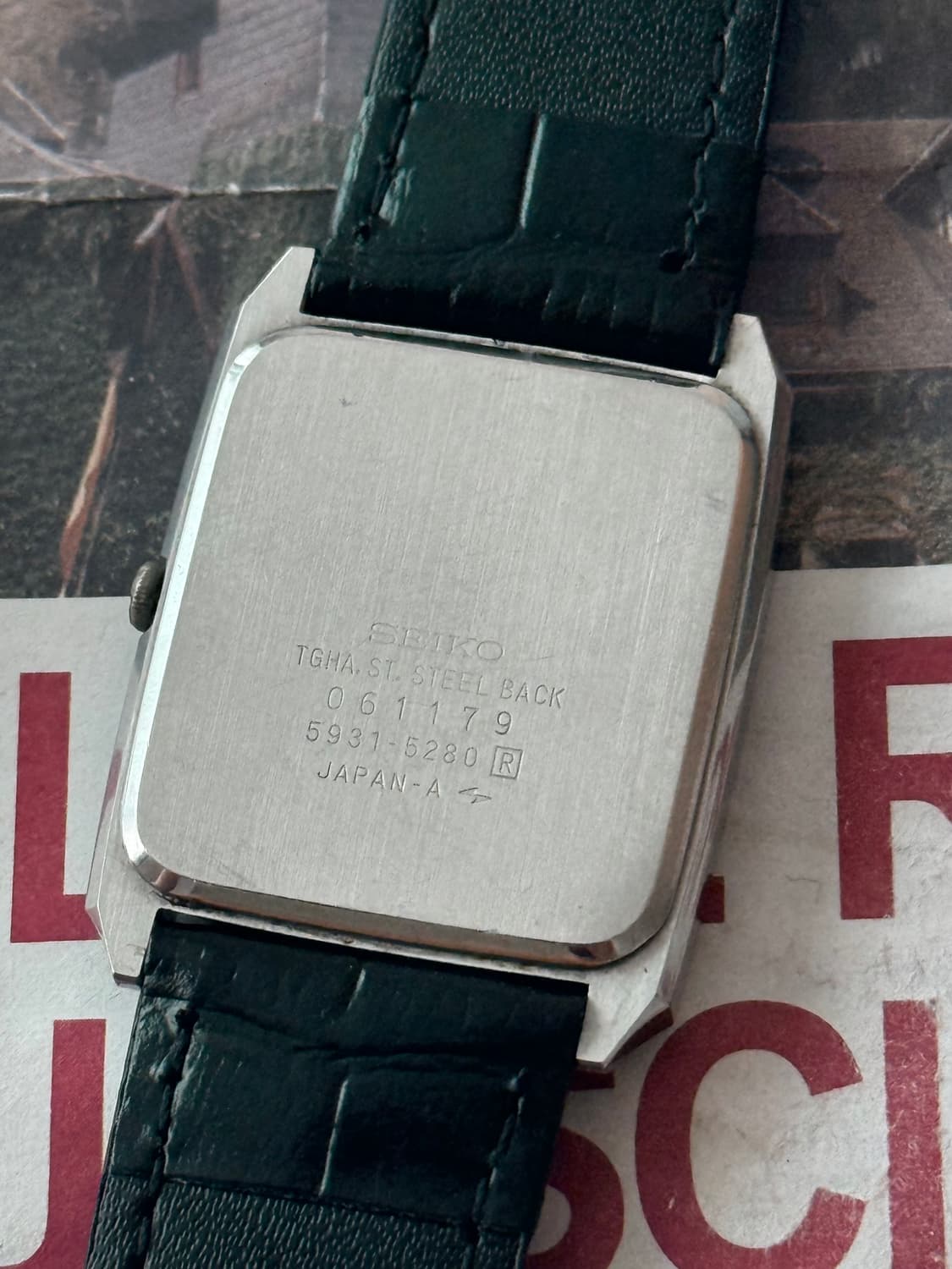 세이코 Seiko 샴페인 골드 쿼츠 스퀘어 상품이미지3