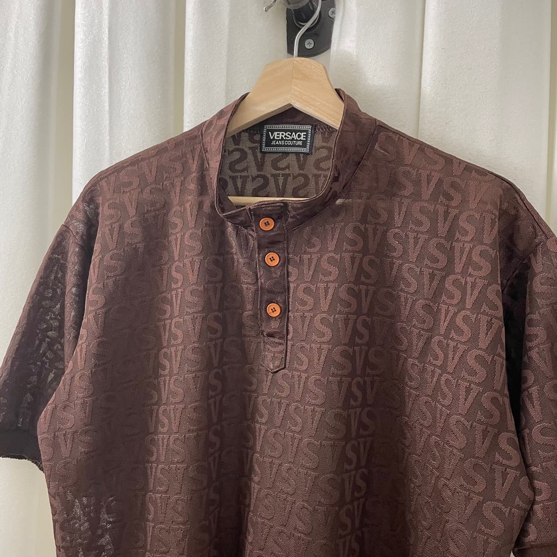 베르사체 이니셜 패턴 시스루 하프 슬리브 상품이미지3