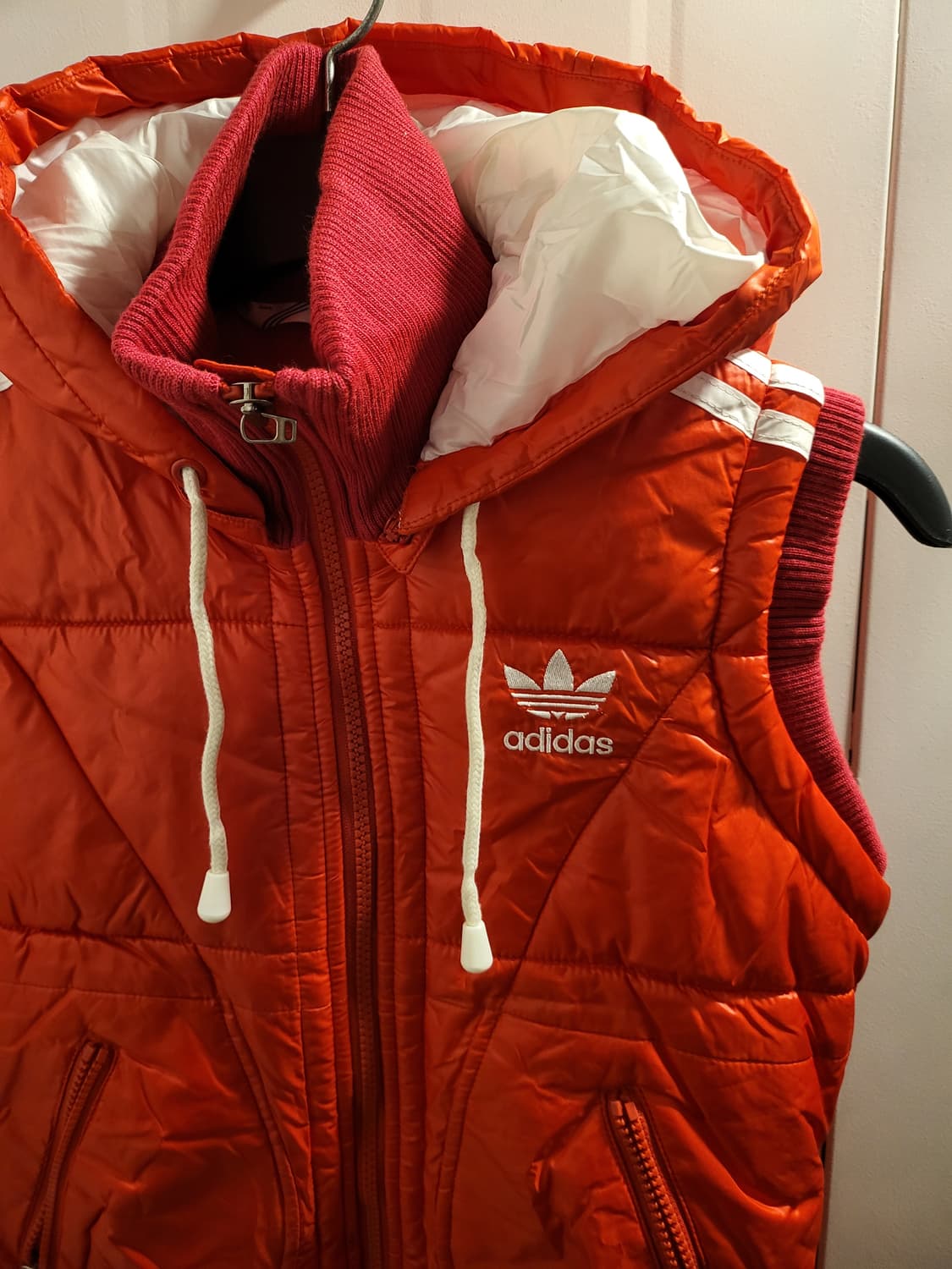[85]아디다스 삼선 후드 경량 패딩 조끼 상품이미지3