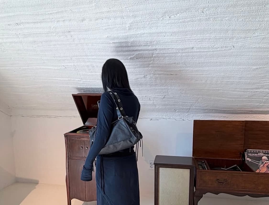 Depc 뎁크 아일렛 레더백 블랙  상품이미지2