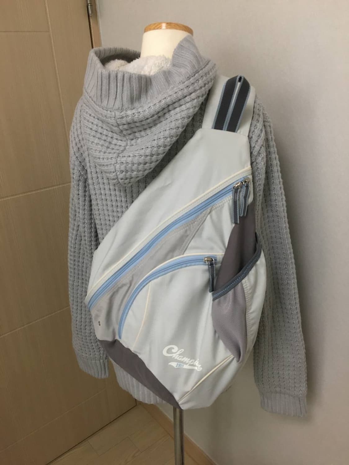 일본빈티지 챔피온 뮤트 소라그레이 블루 슬링백 크로스백 백팩 상품이미지4