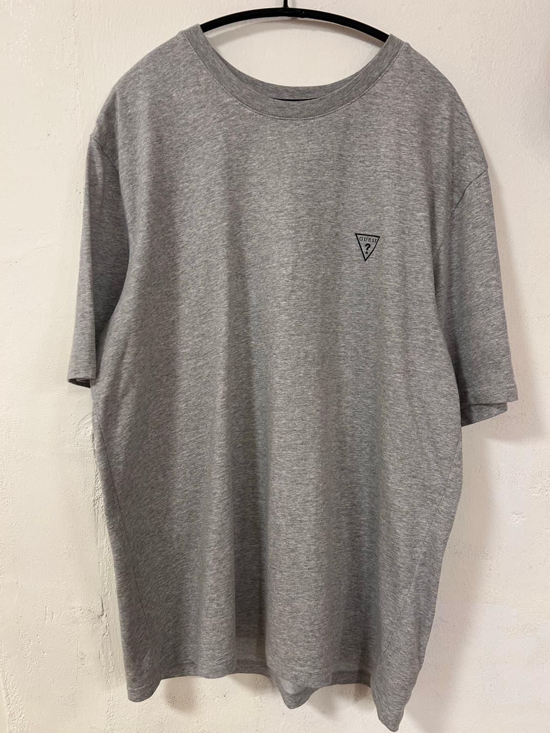 게스 회색 반팔티 (110) 상품이미지1