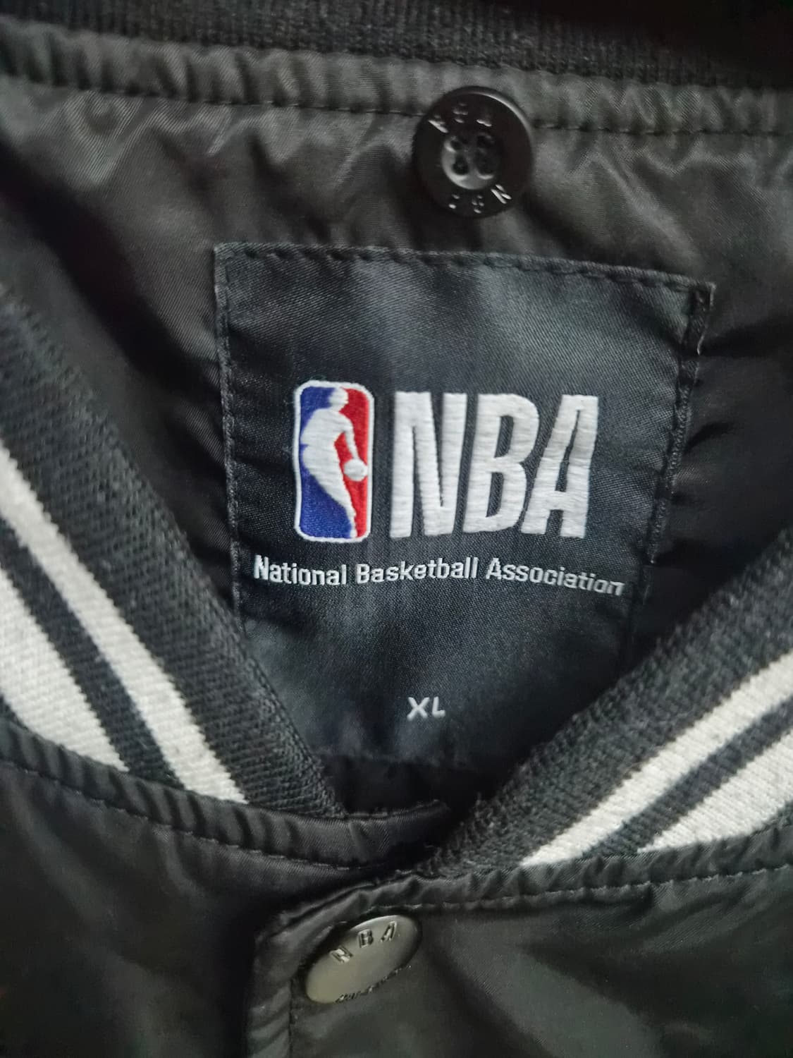 XL) NBA 시카고 불스 바시티 자켓 팝니다 상품이미지3