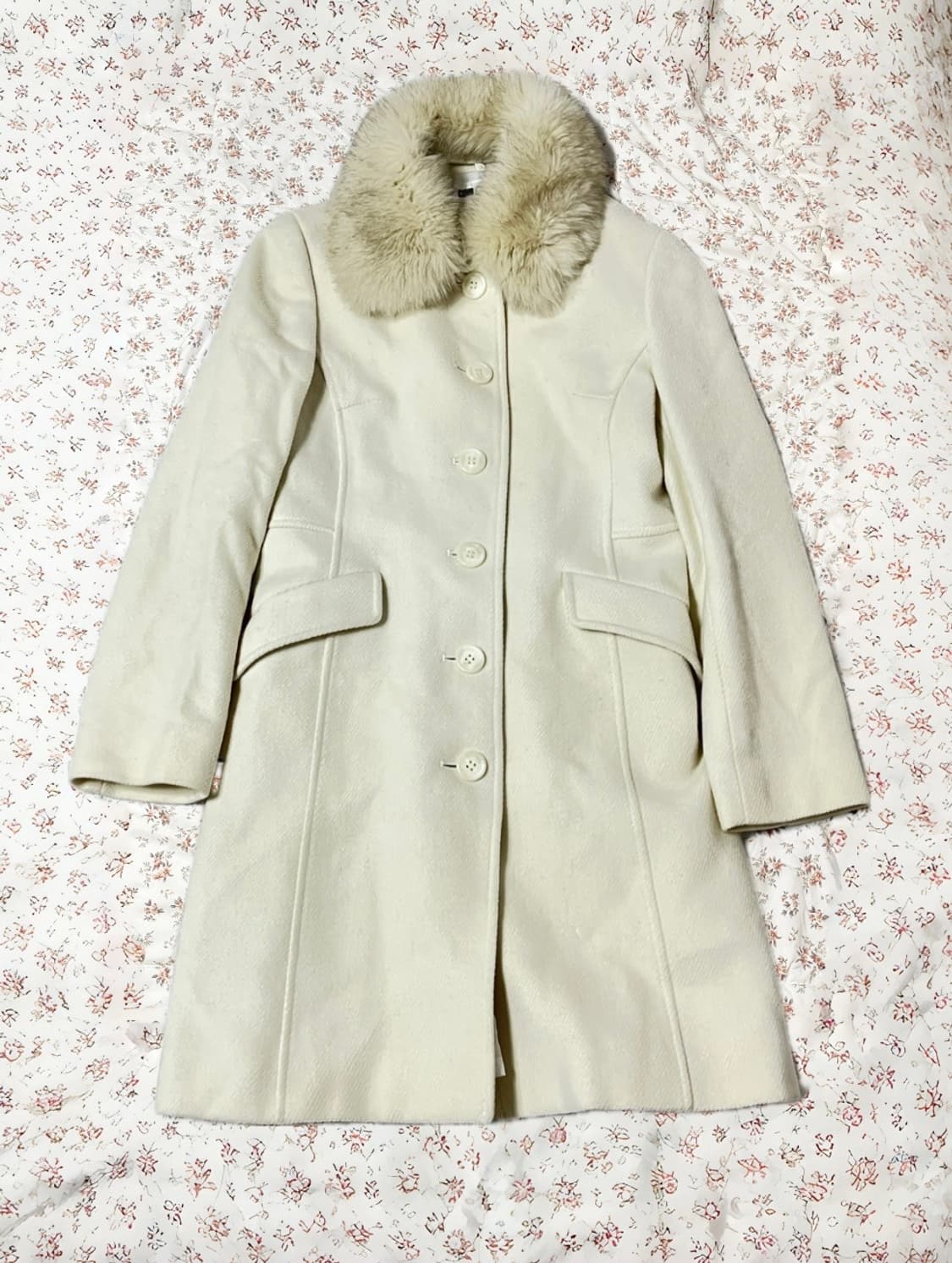 라떼갸루 아이보리 폭스퍼 코트 상품이미지1