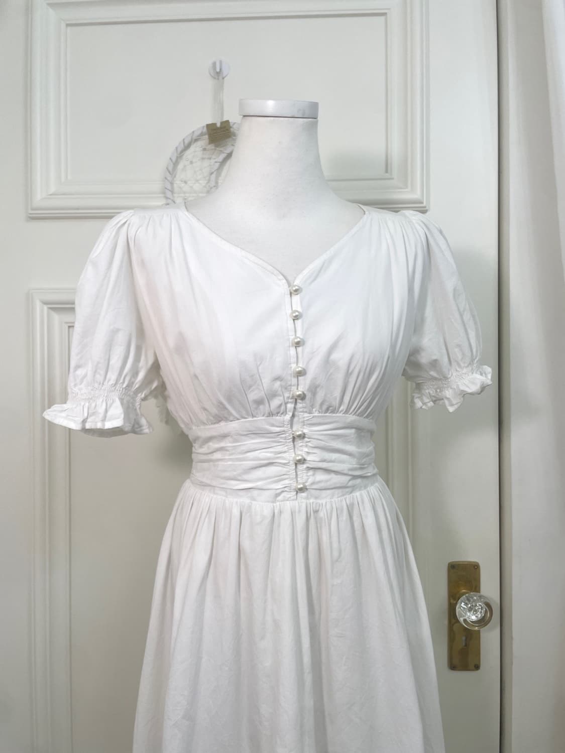 white waist shirring pearl button cotton 상품이미지5