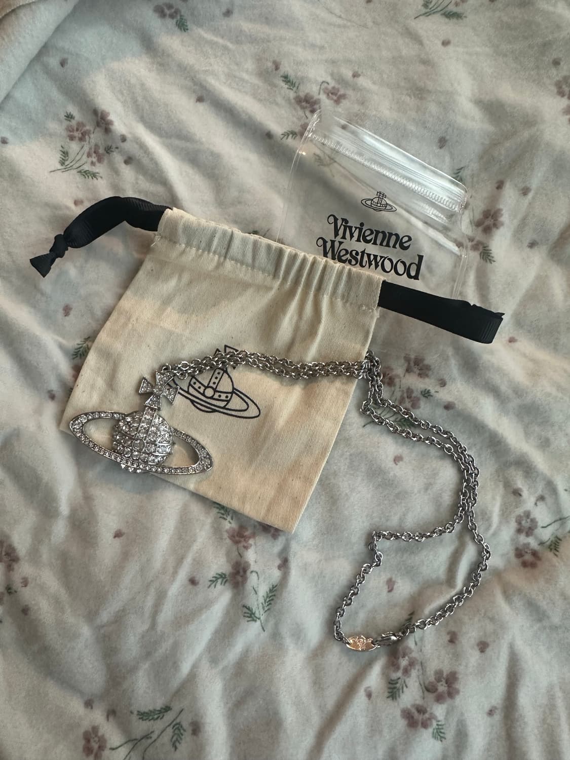 비비안웨스트우드 빅 바스 릴리프 목걸이 상품이미지2