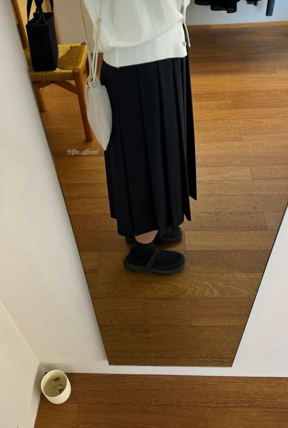 lfm accord crease cross bag white 상품이미지4