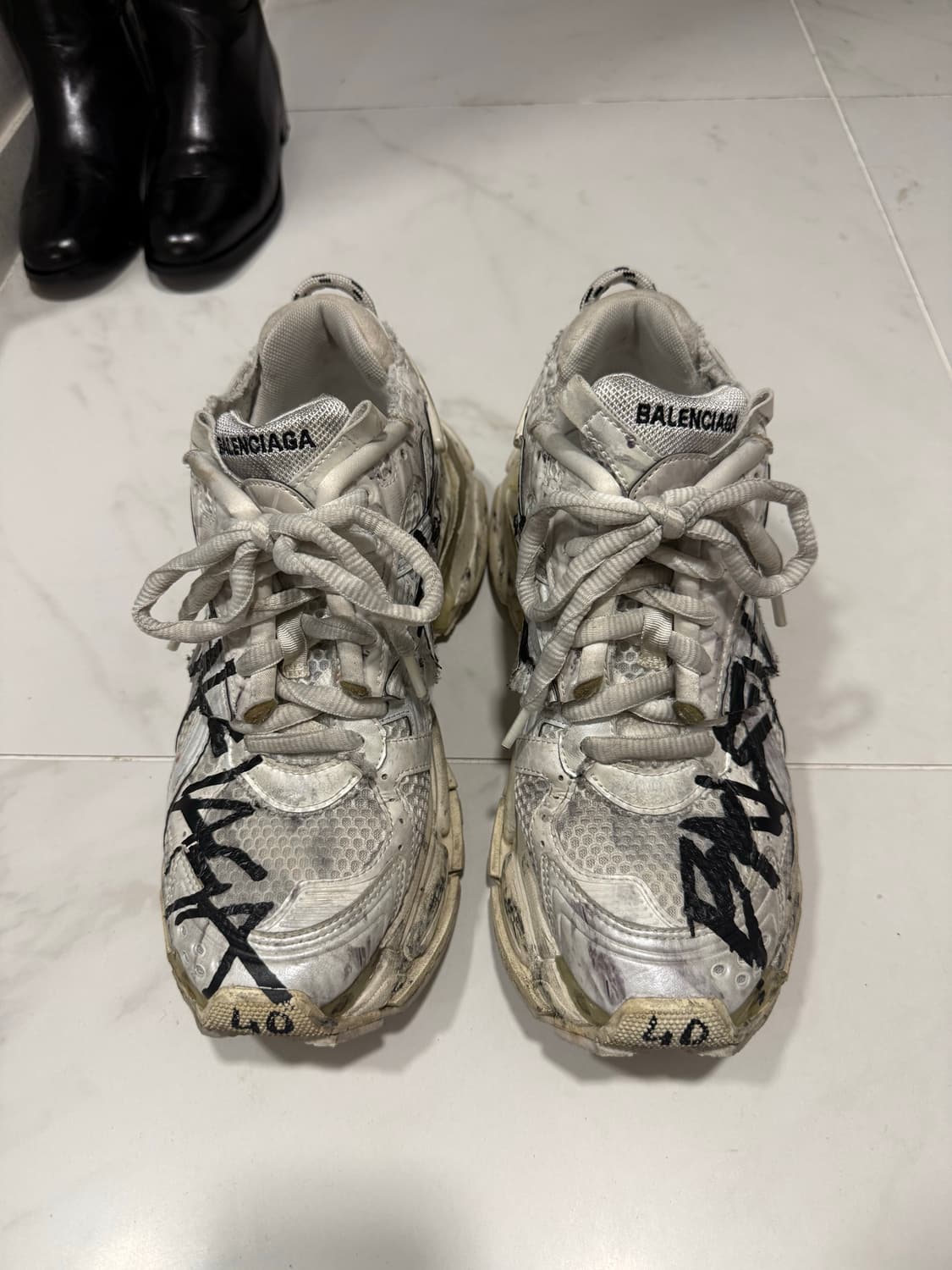 발렌시아가 러너 그래피티 40 사이즈 상품이미지2