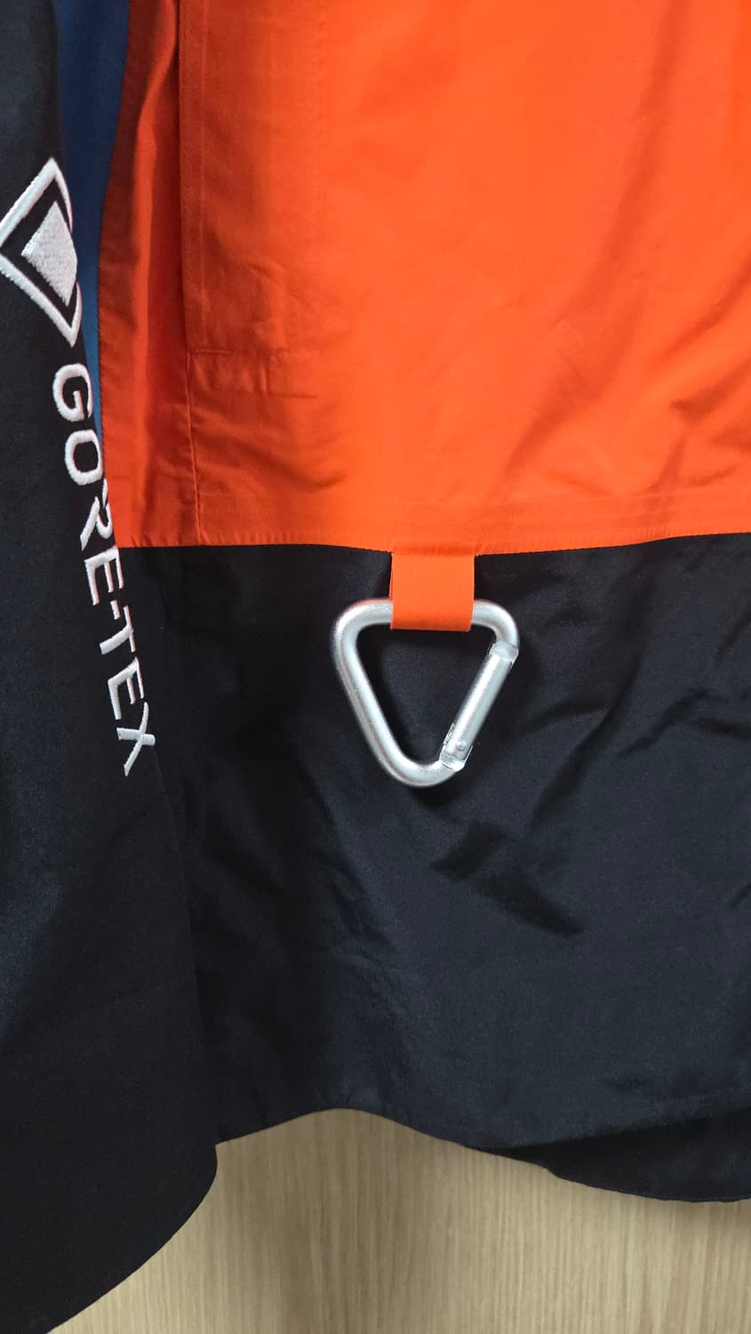 (착샷) 나이키 acg 체인 오브 크레이터스 고어텍스 바람막이 상품이미지10