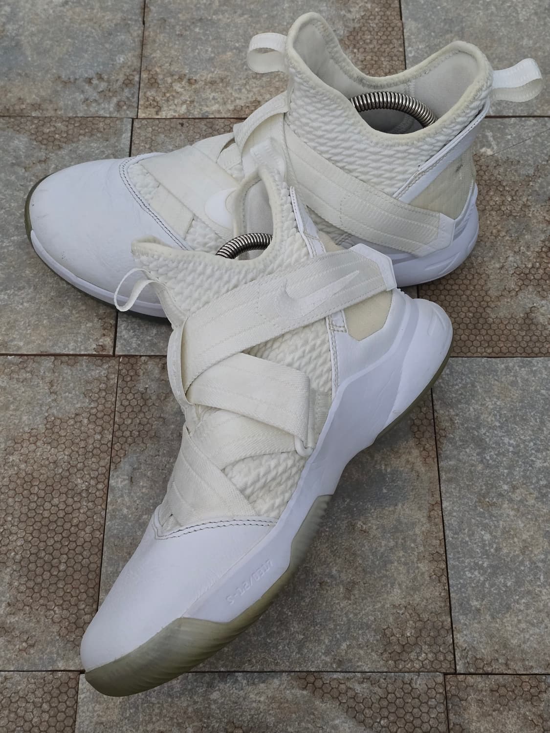 (270)나이키 르브론 12 솔져 화이트 상품이미지6