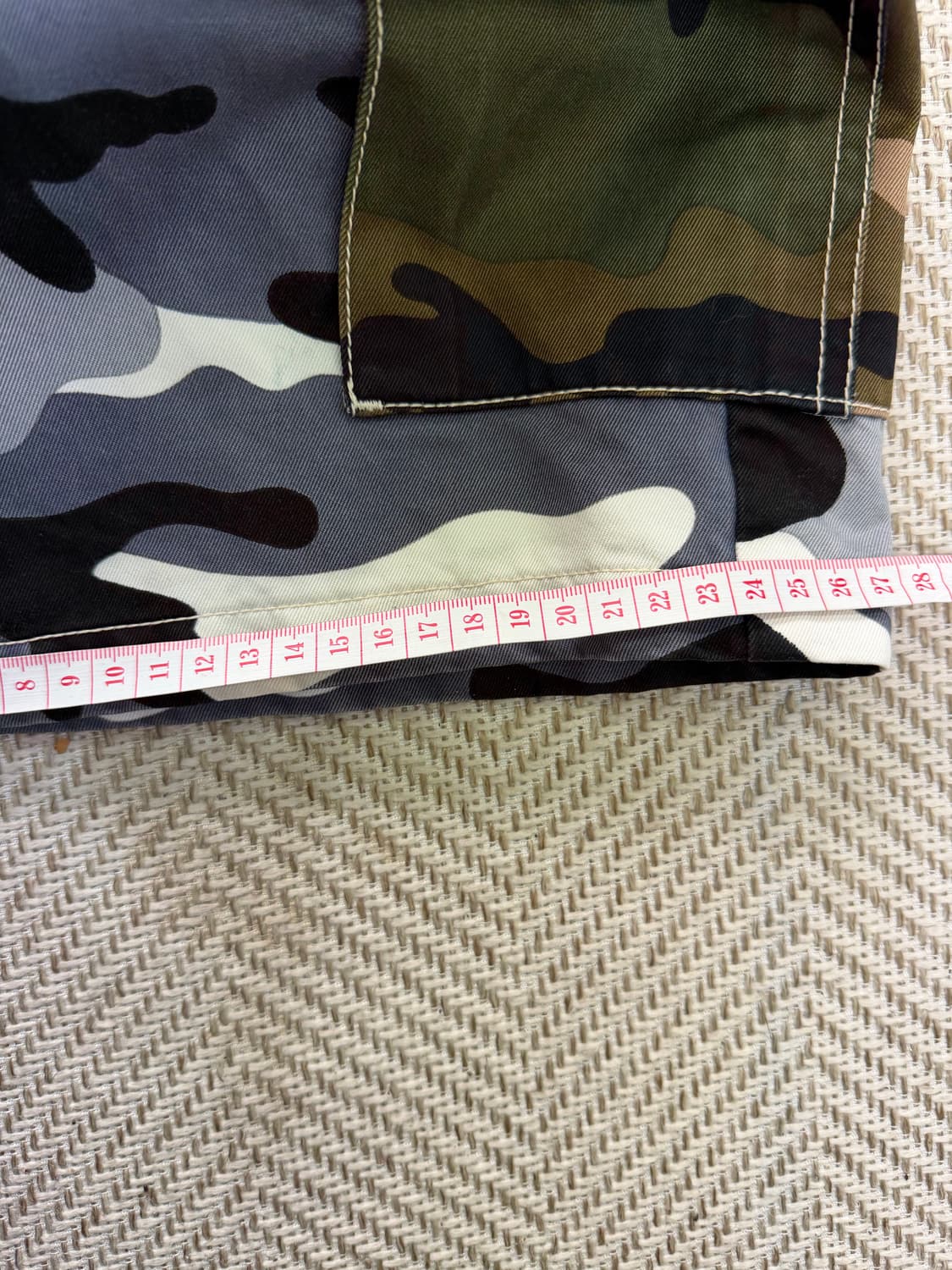 매장판정품) 발렌티노 남성 카모 반바지 48 상품이미지10