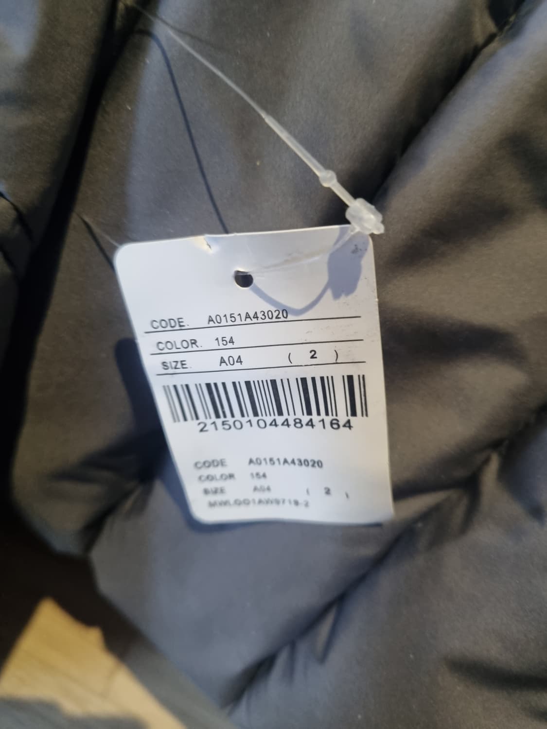 톰브라운 패딩.  L 상품이미지5