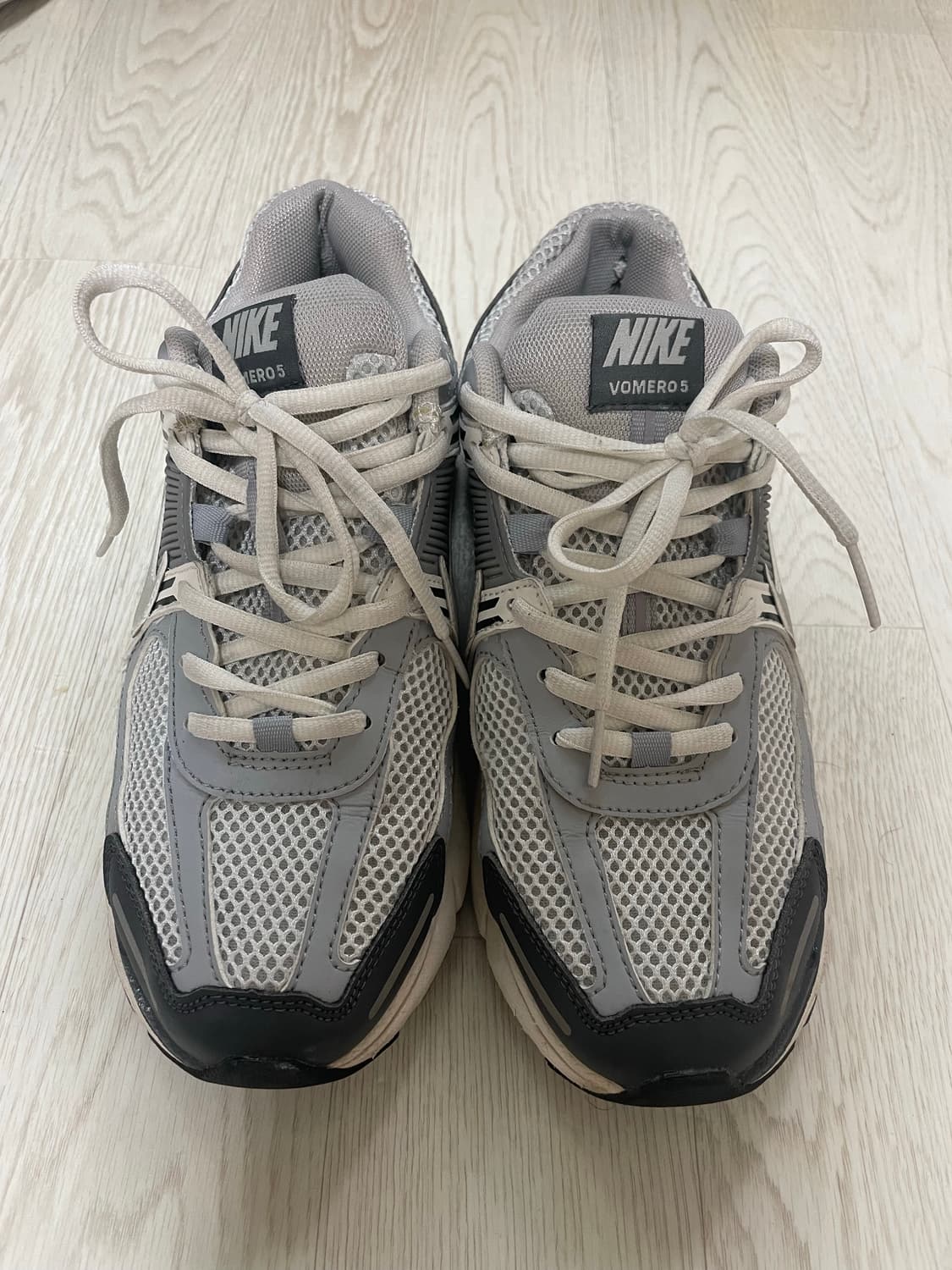 나이키 줌 보메로5 퓨어 플래티넘 실버 260 상품이미지2