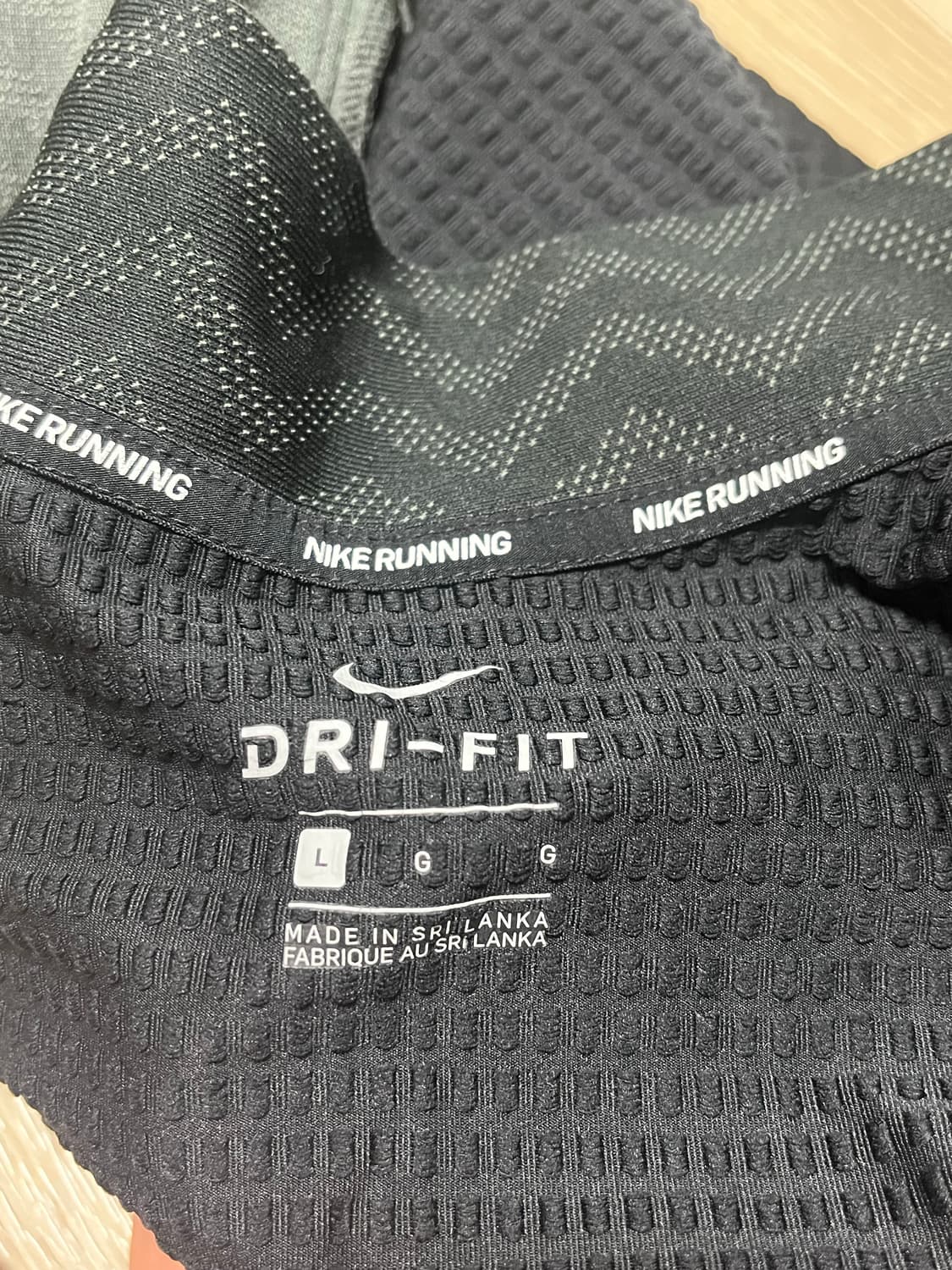 나이키 런닝 엘리먼트 롱슬리브 상품이미지5