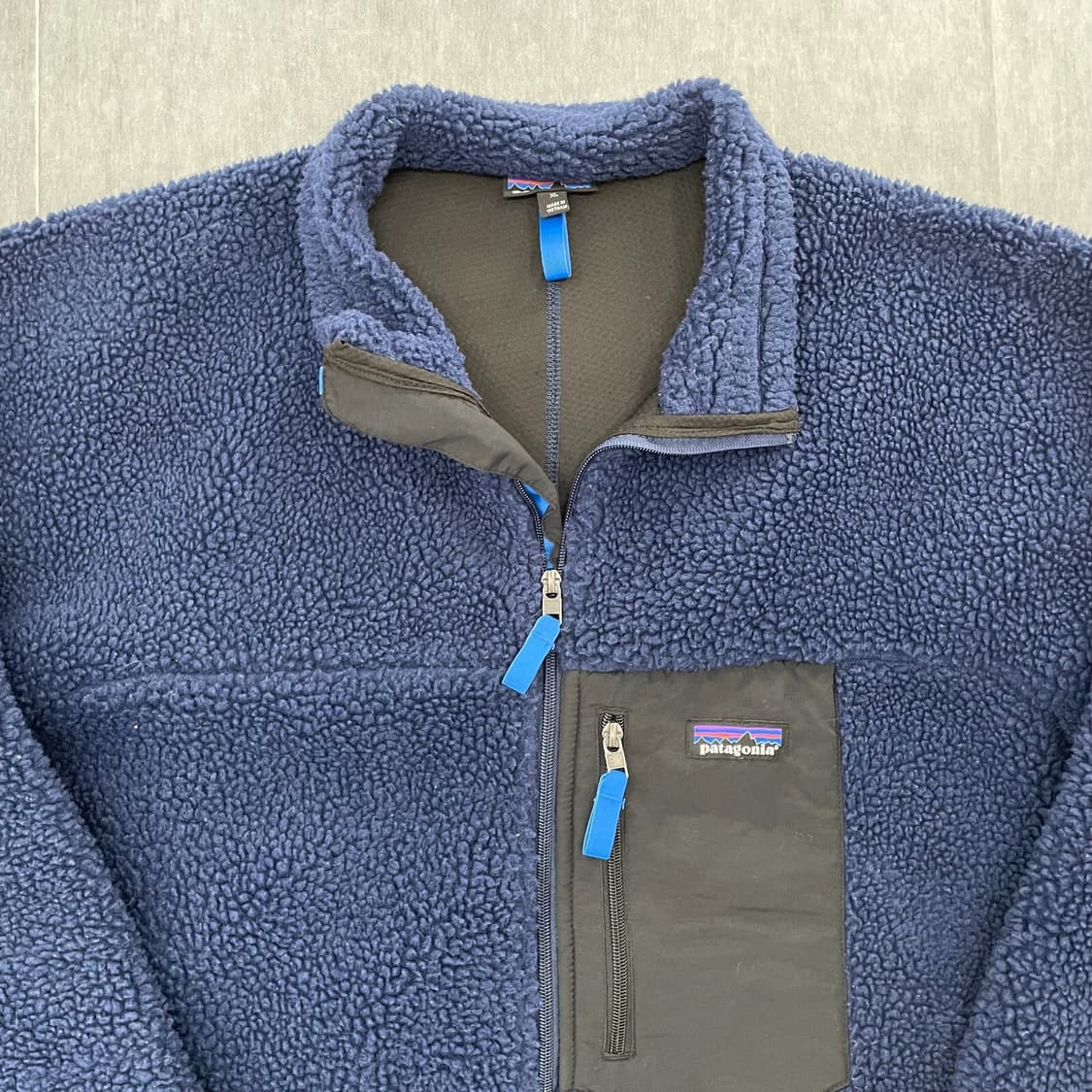 파타고니아 클래식 레트로-X 플리스 자켓 클래식 네이비 상품이미지2
