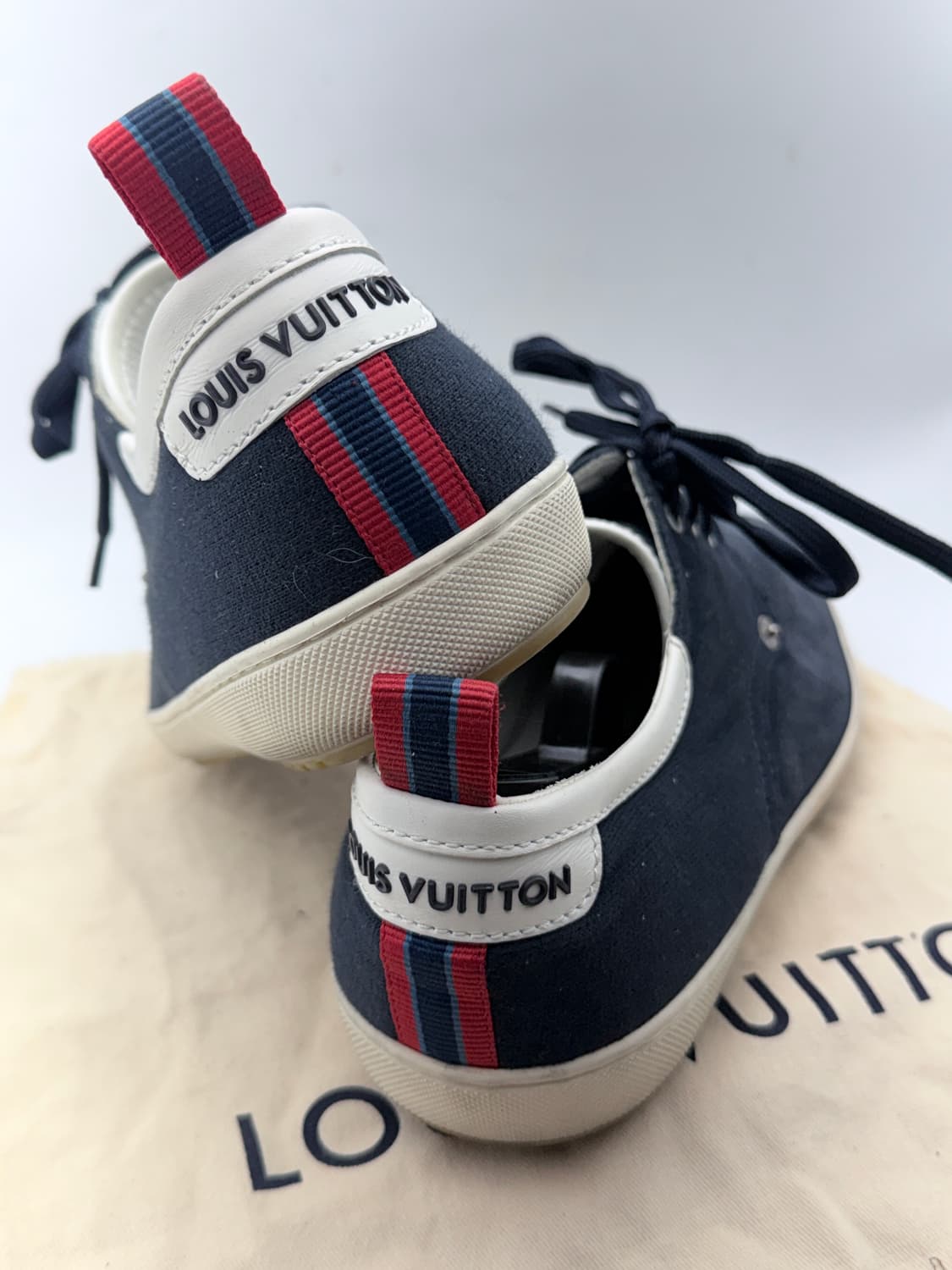 정품)루이비통 스니커즈265 상품이미지1