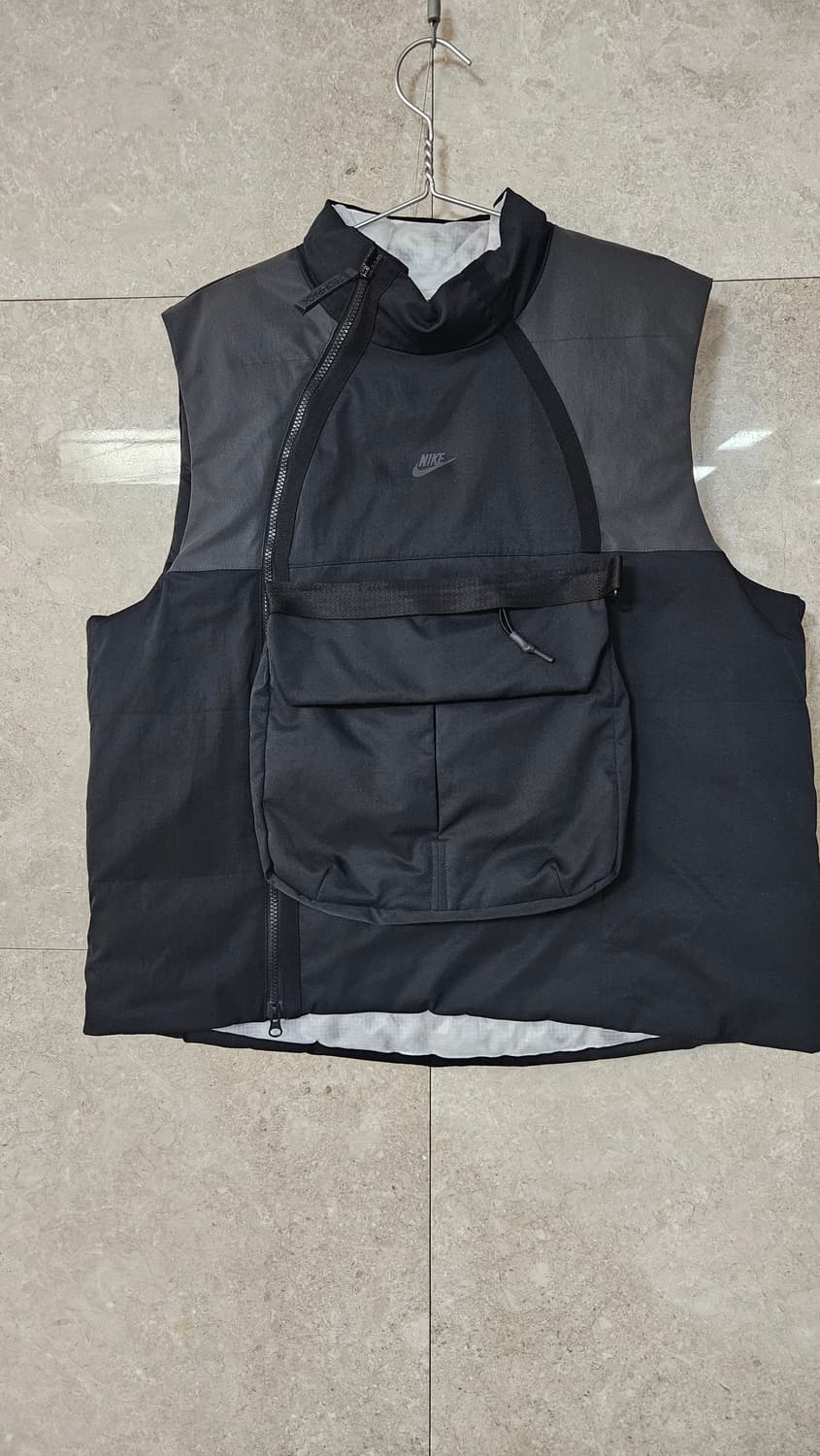 나이키 써마핏 테크팩 인슐레이티드 베스트  상품이미지1