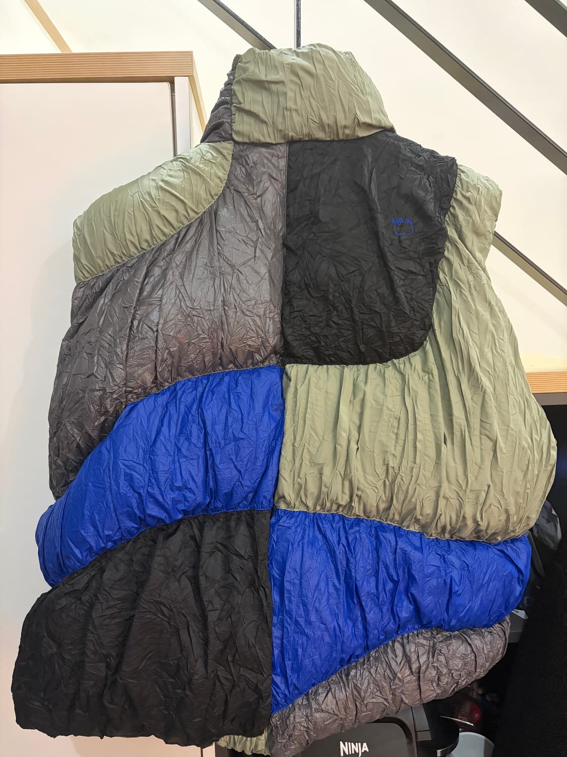 아더에러 aren down vest 상품이미지3