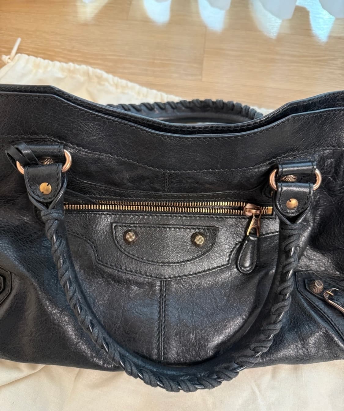 발렌시아가 모터백 시티백 블랙 금장 상품이미지1