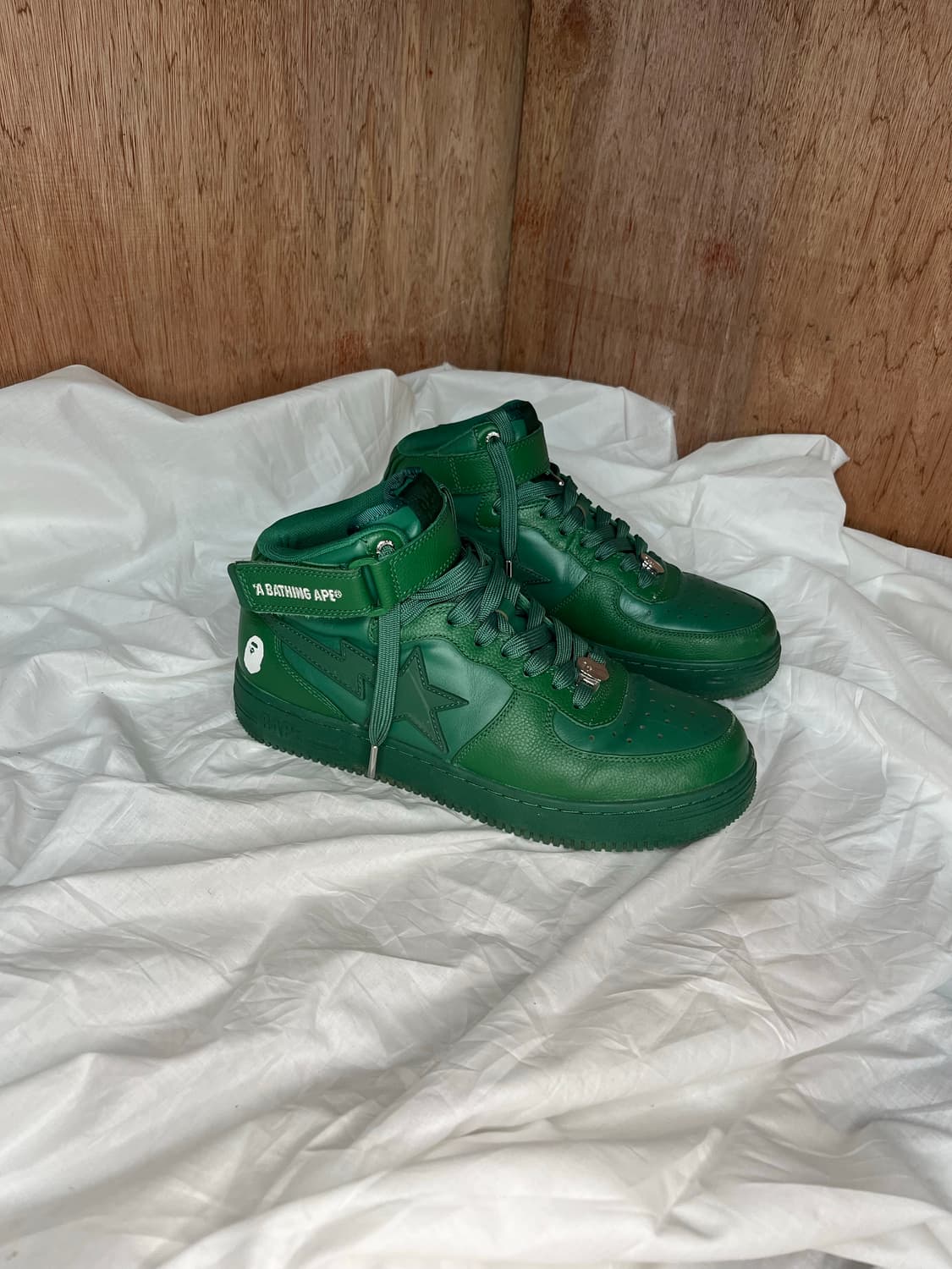 베이프 베이프 스타 미드 벨크로 레더 스니커즈 상품이미지1