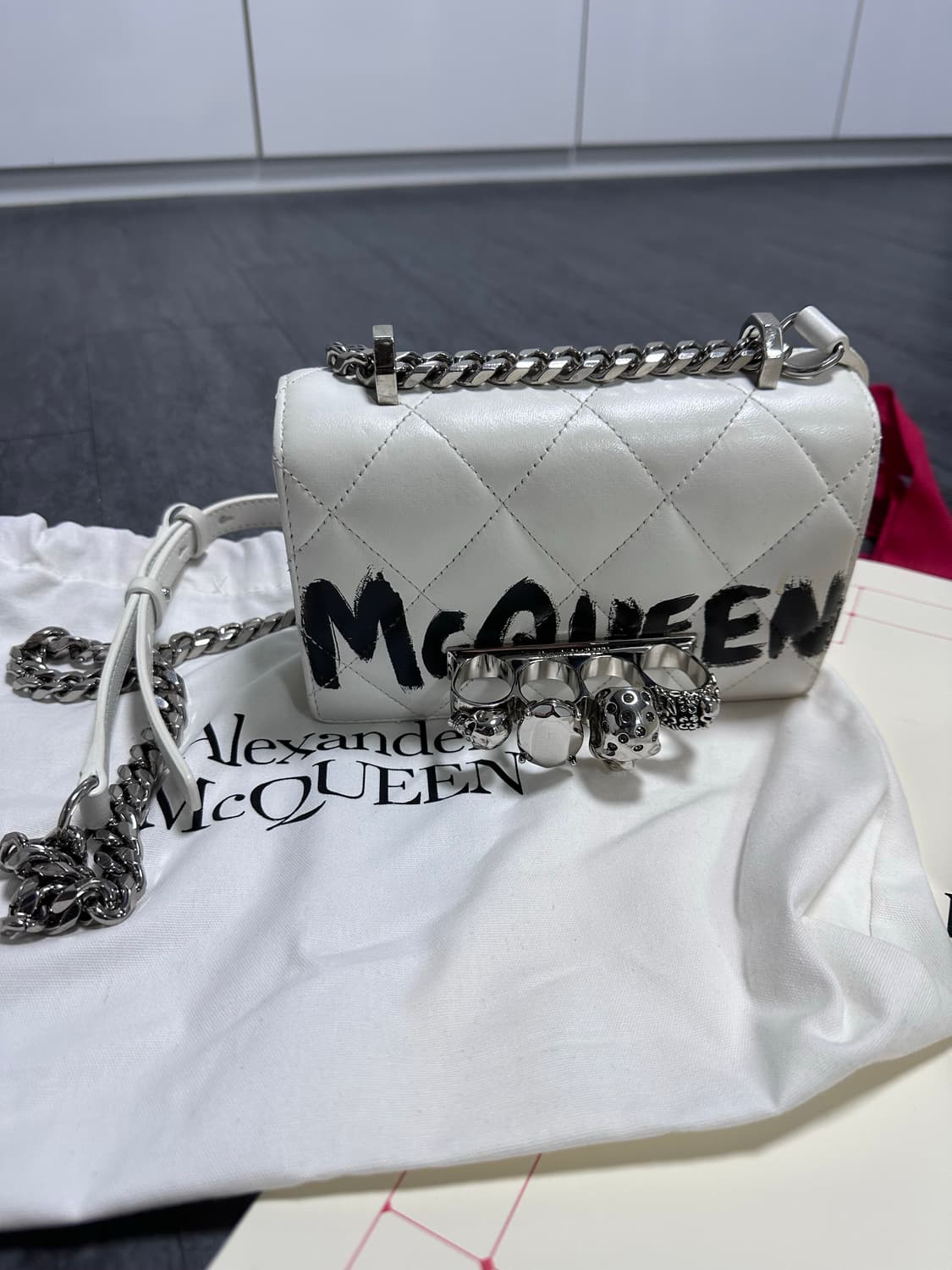 알렉산더 맥퀸 스컬링 숄더백 상품이미지1