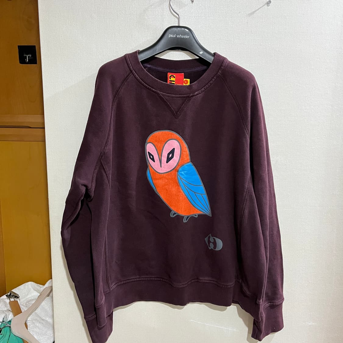 (조금 오버핏 L) 럭키슈에뜨 부엉이 맨투맨 버건디 색상 상품이미지1