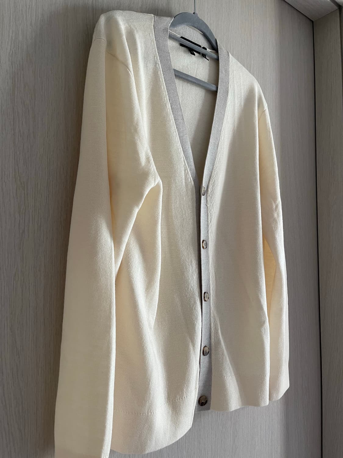 띠어리 아이보리색 니트 울 가디건 상품이미지2