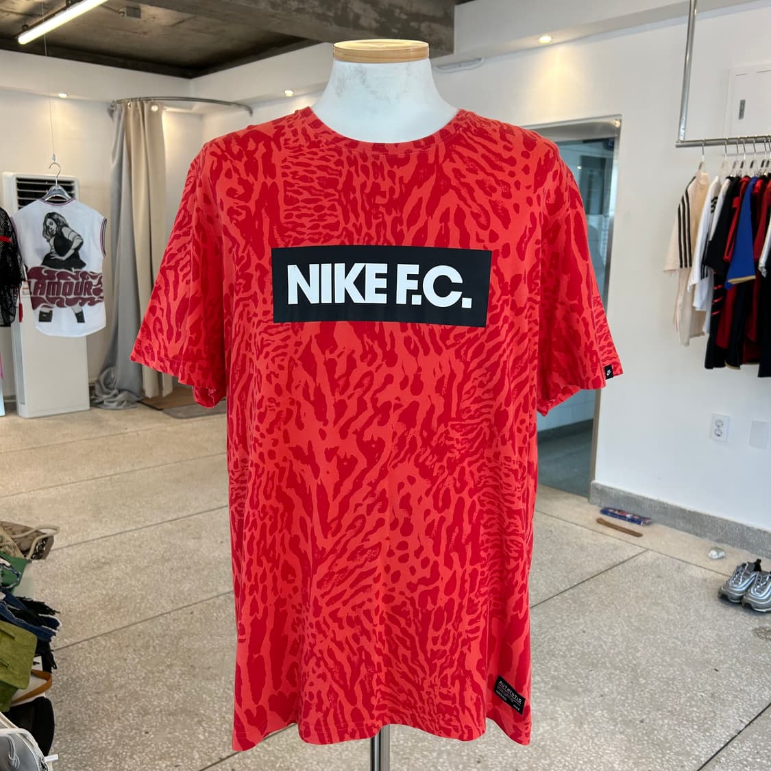 Nike F.C. T 상품이미지1