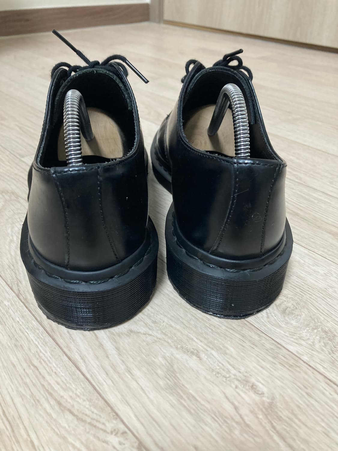 닥터마틴 1461 모노블랙 UK6(250) 판매 상품이미지4