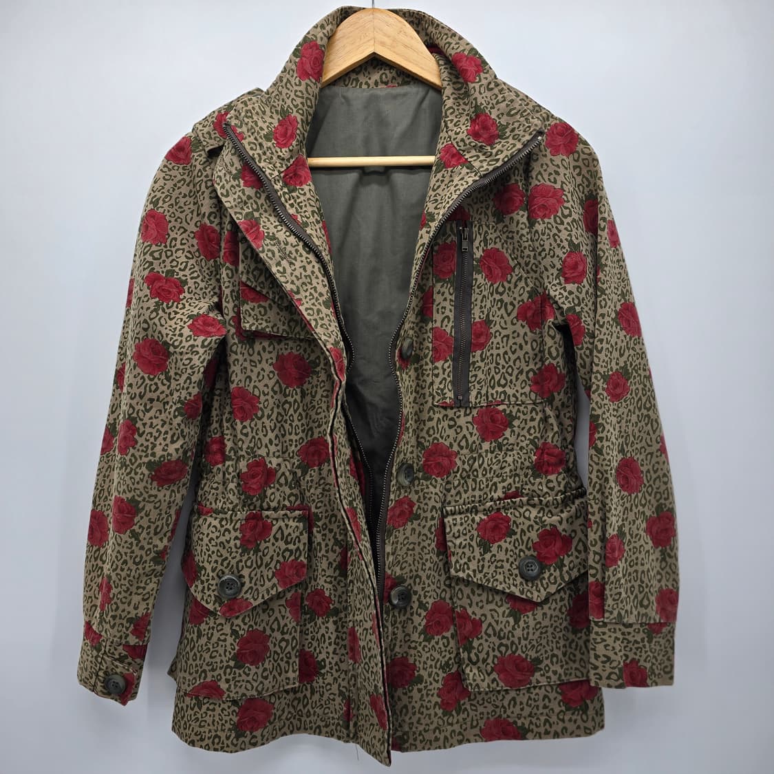 독특한 장미와 레오파드 패턴의 자켓 상품이미지8