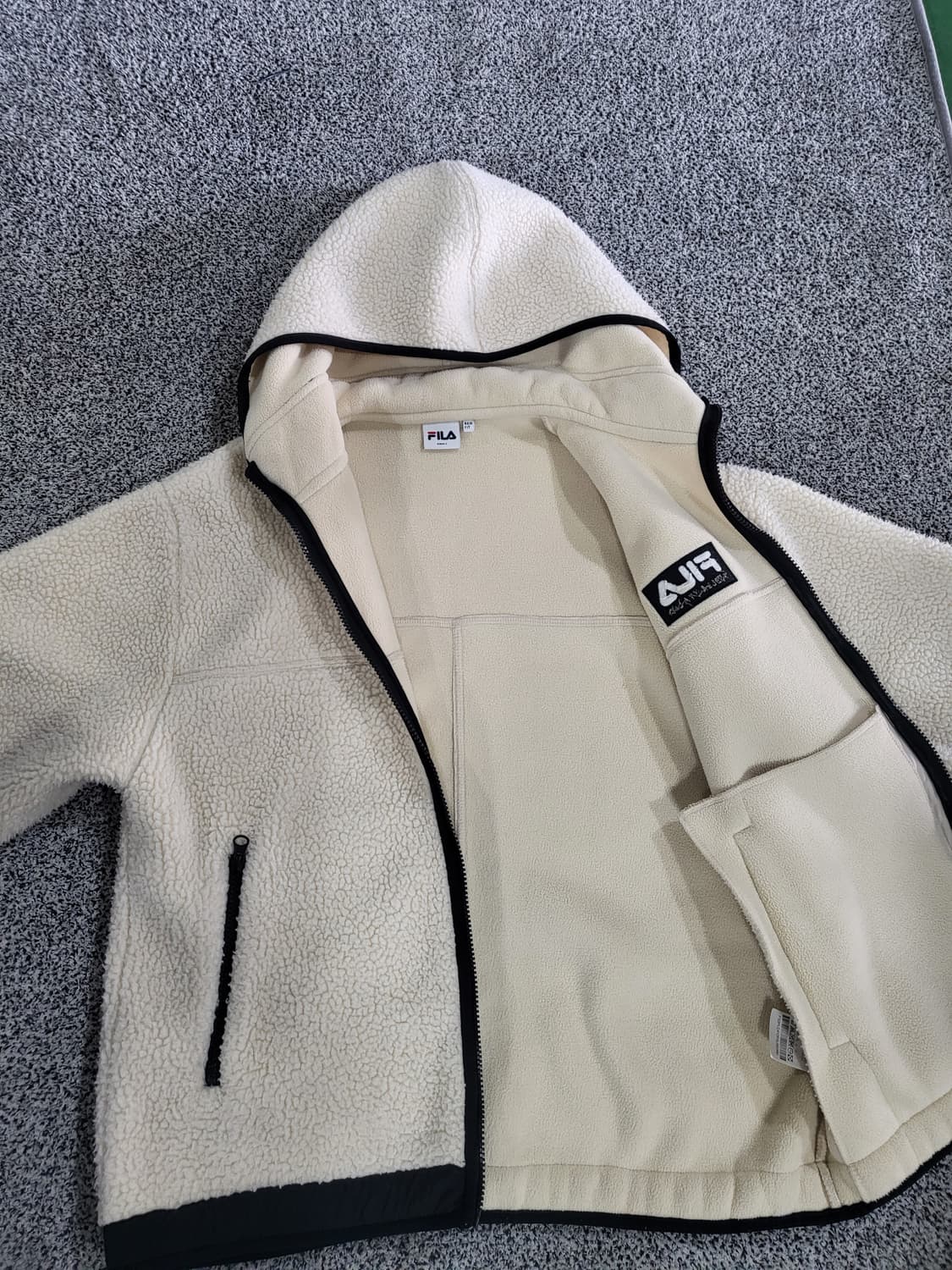 휠라(FILA) 플리스 후드 자켓
 상품이미지6